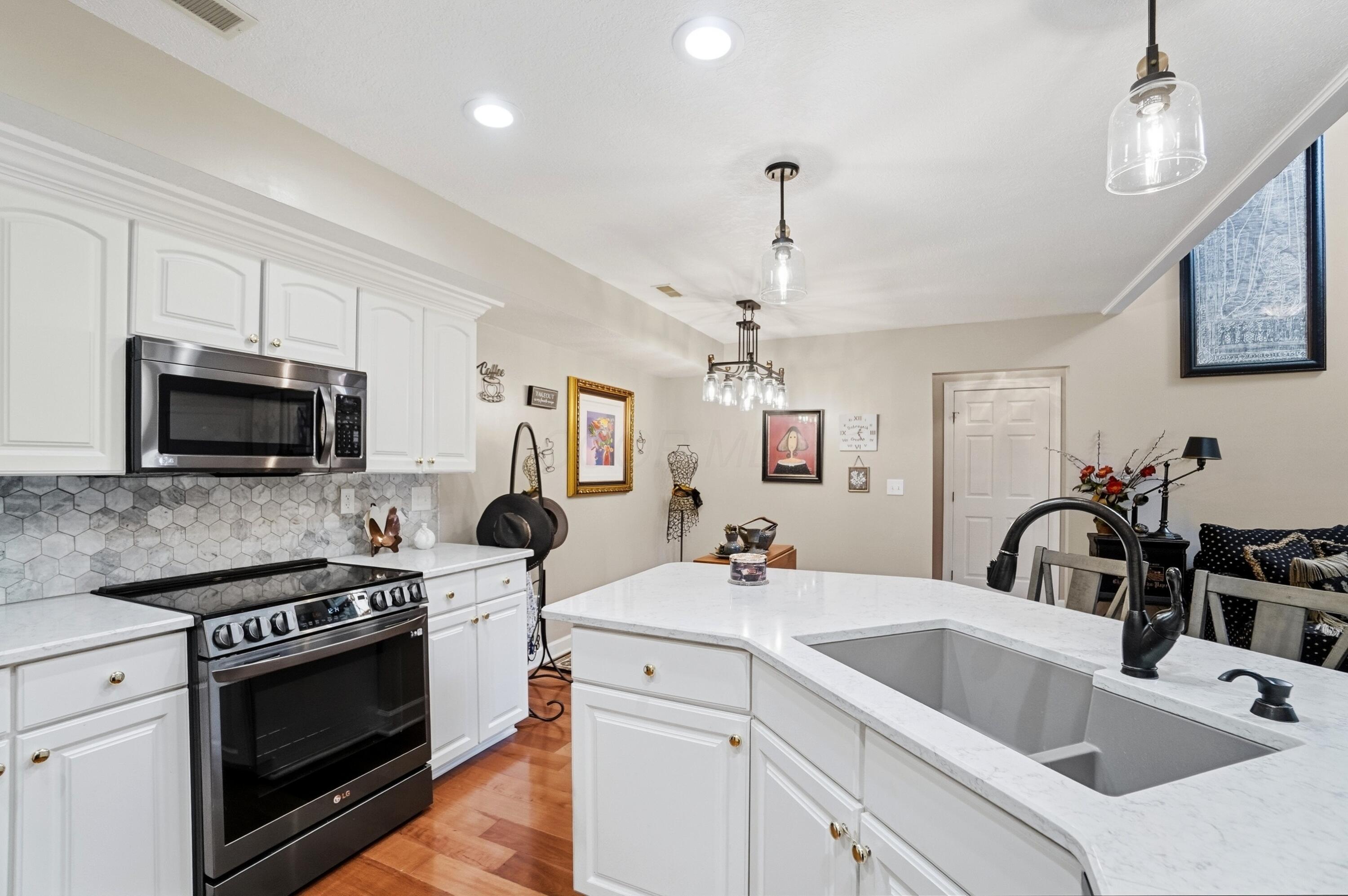 82 Stonington Circle