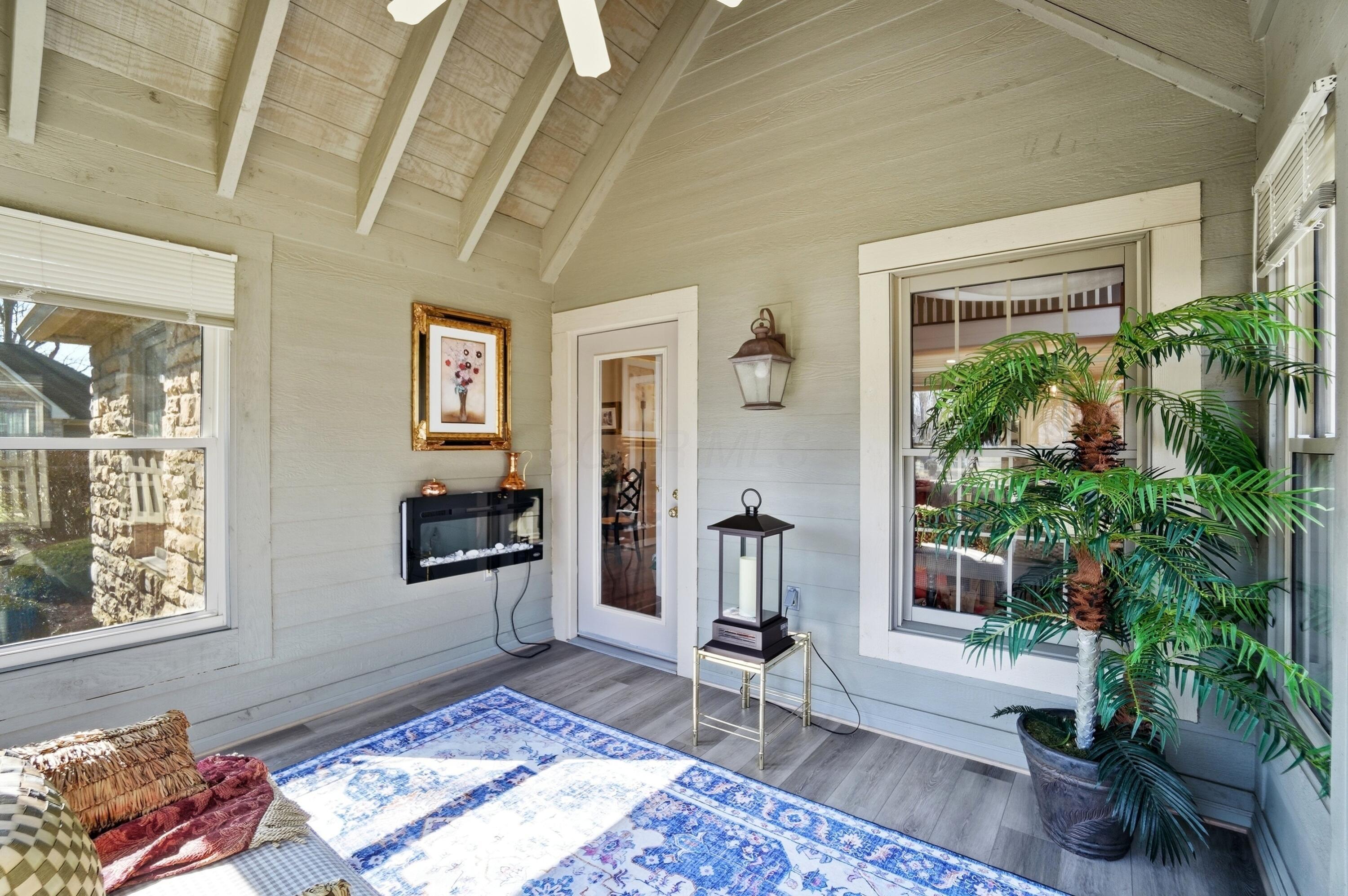 82 Stonington Circle