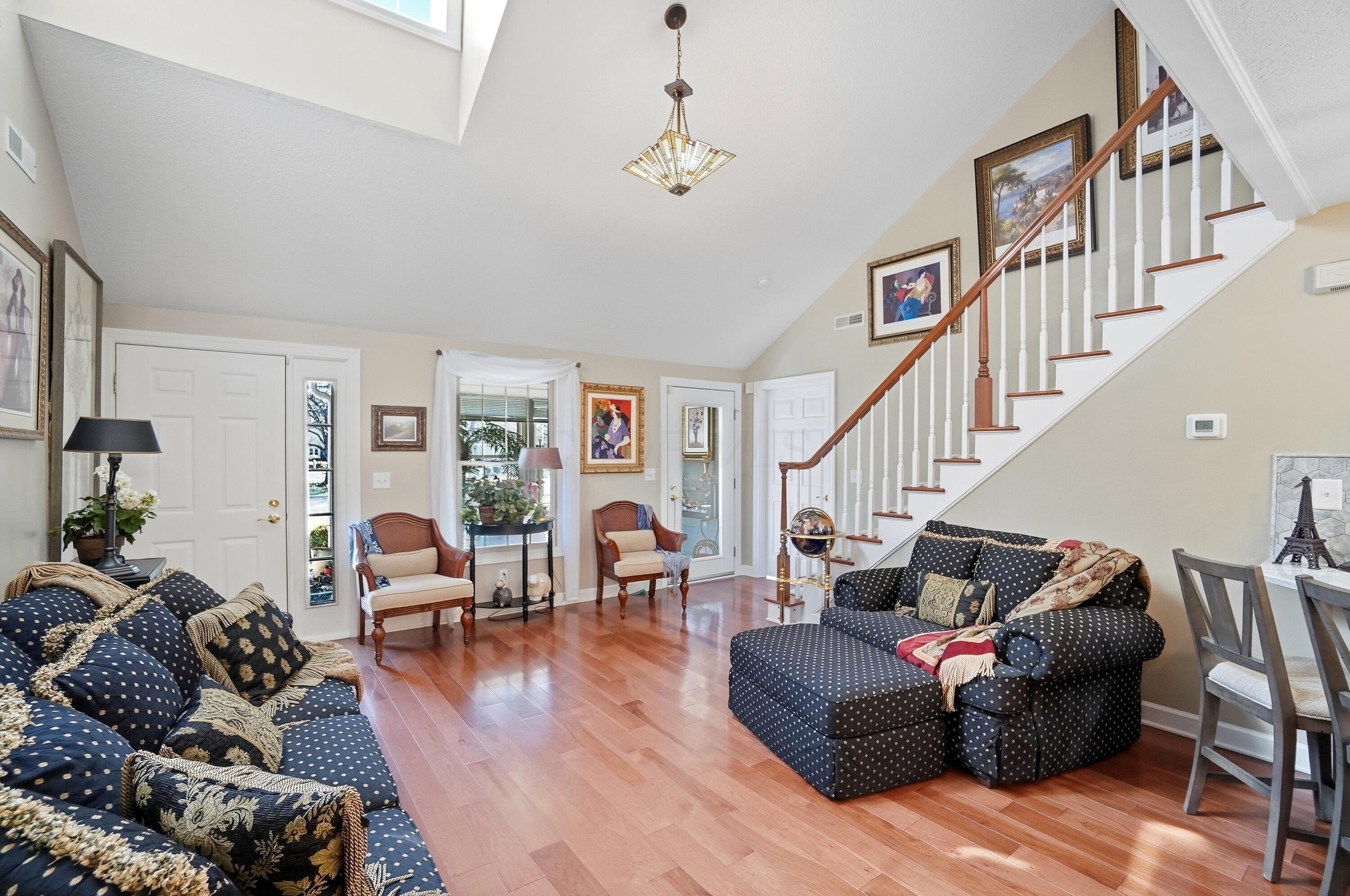 82 Stonington Circle