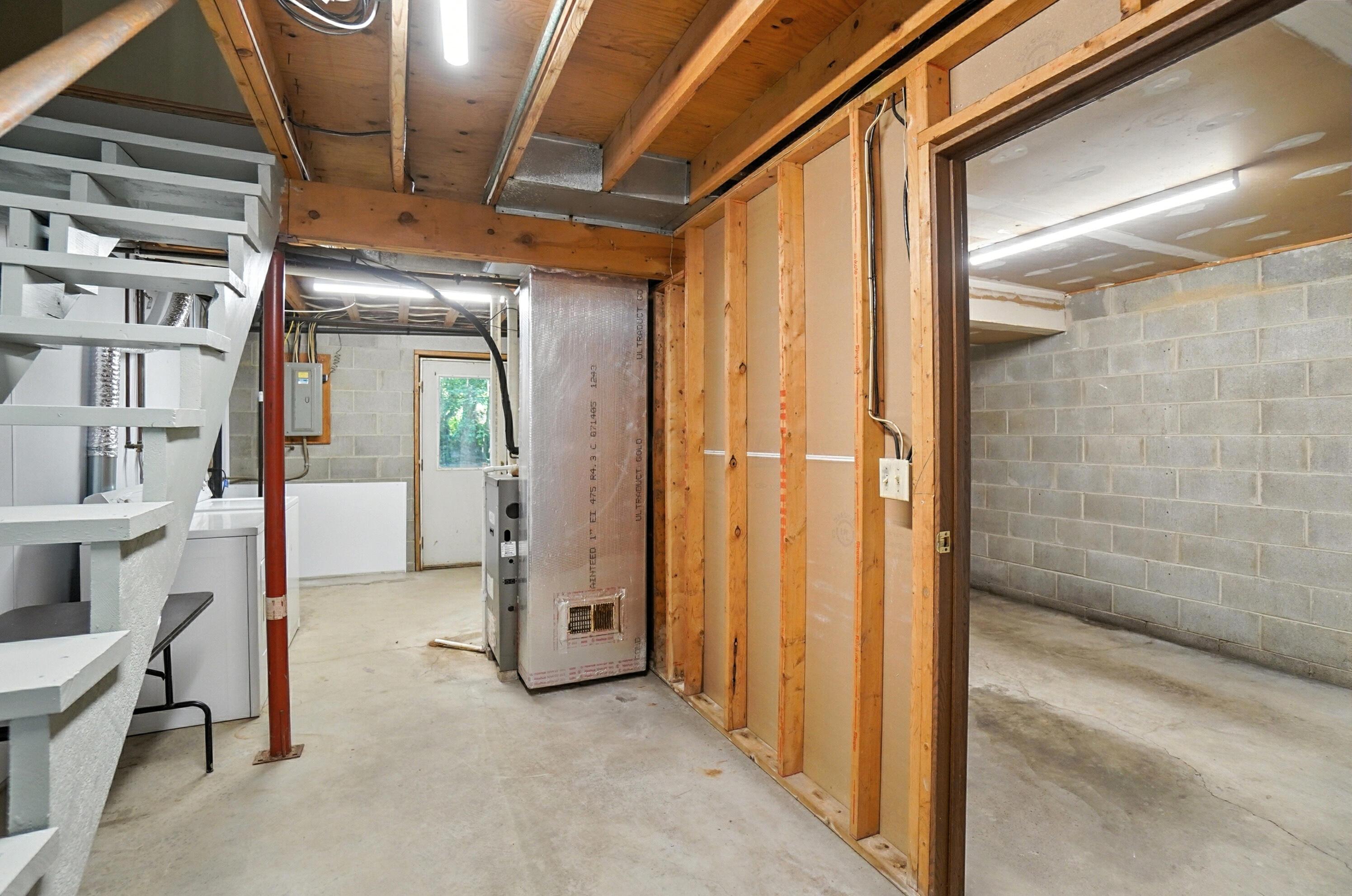 1442 Londondale, 1-1