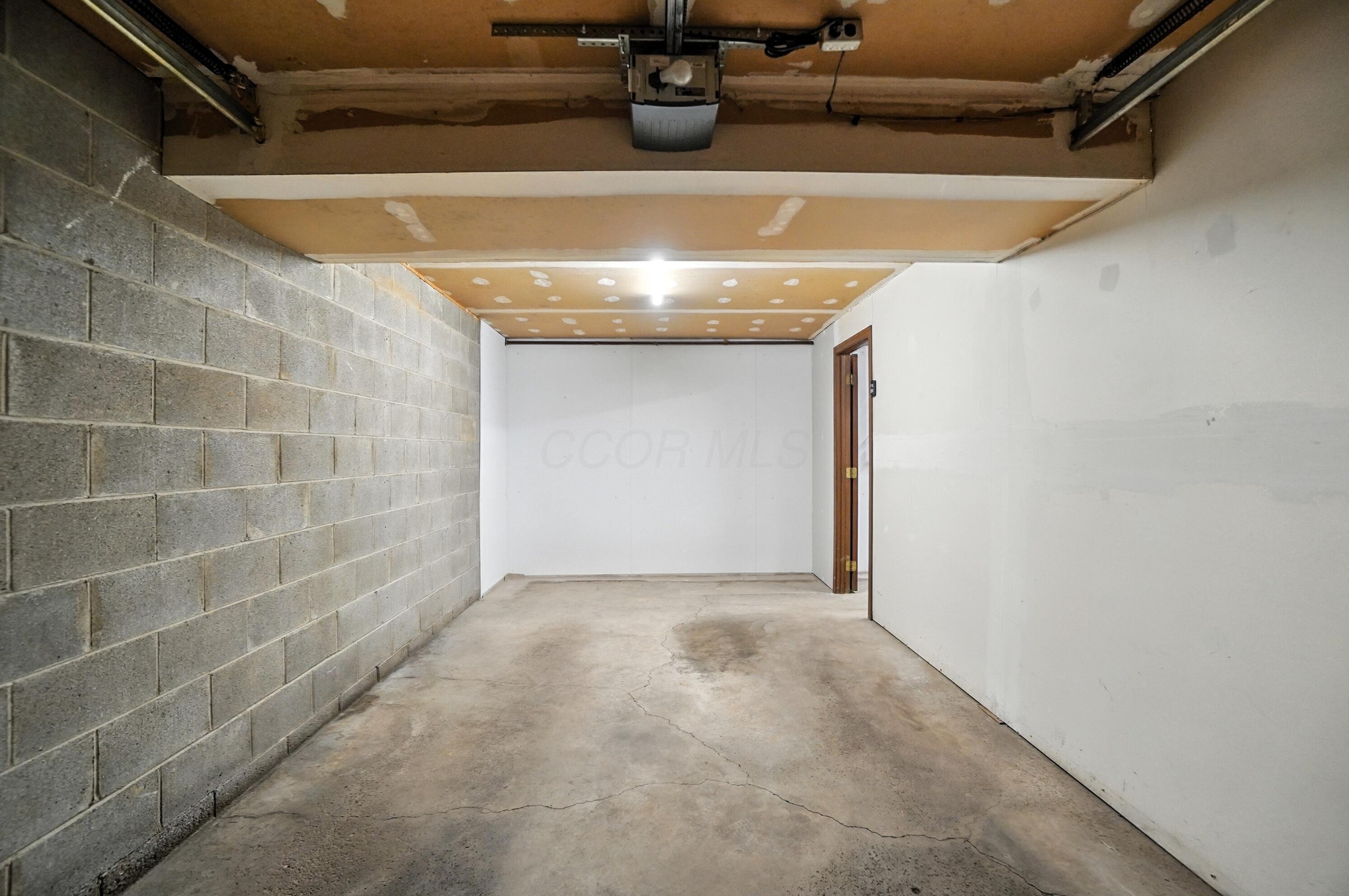 1442 Londondale, 1-1
