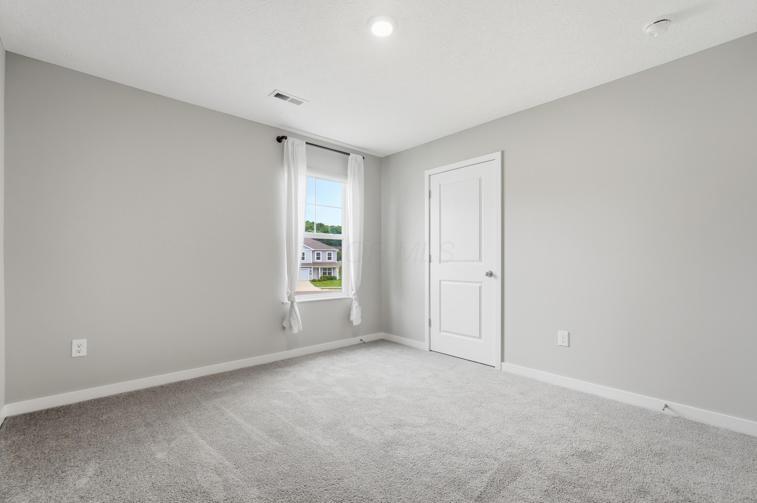 384 Kells Court E