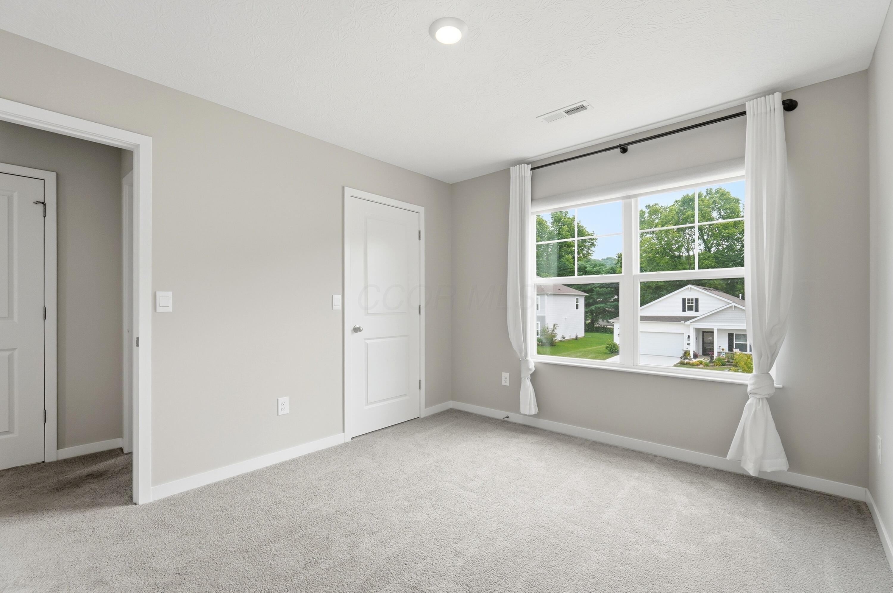 384 Kells Court E