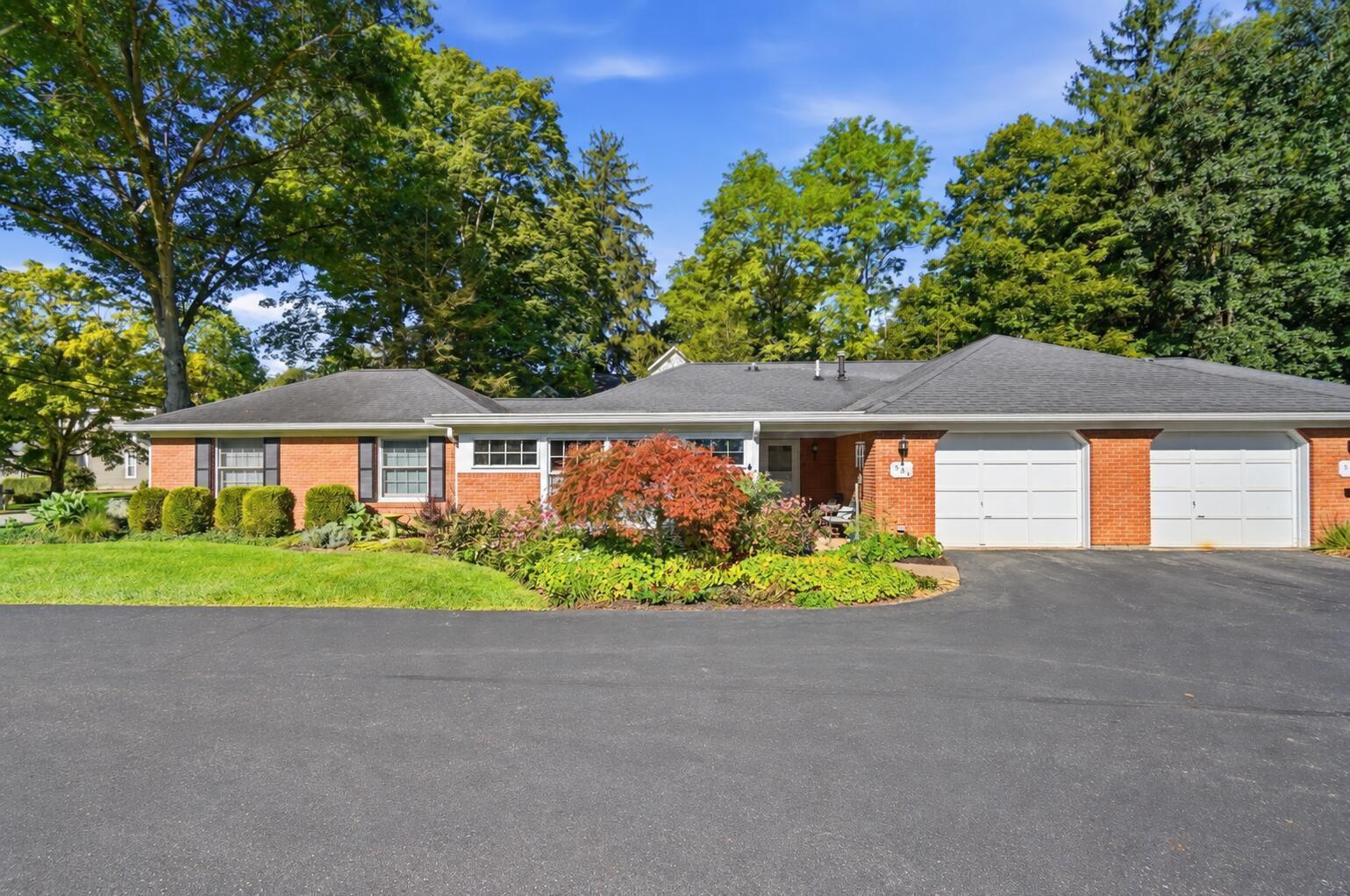 536 W Broadway
