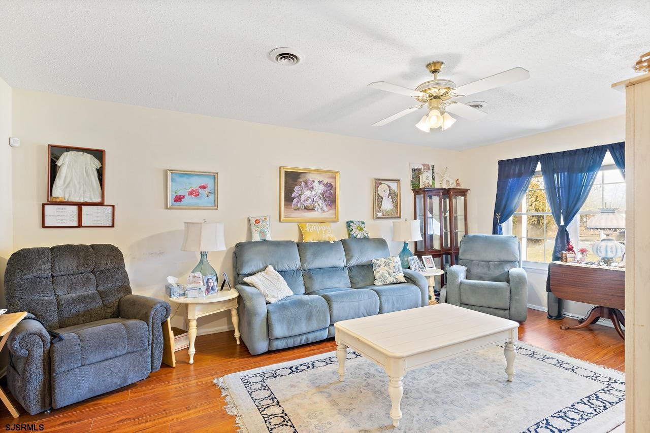 204 Yorktowne Dr Dr
