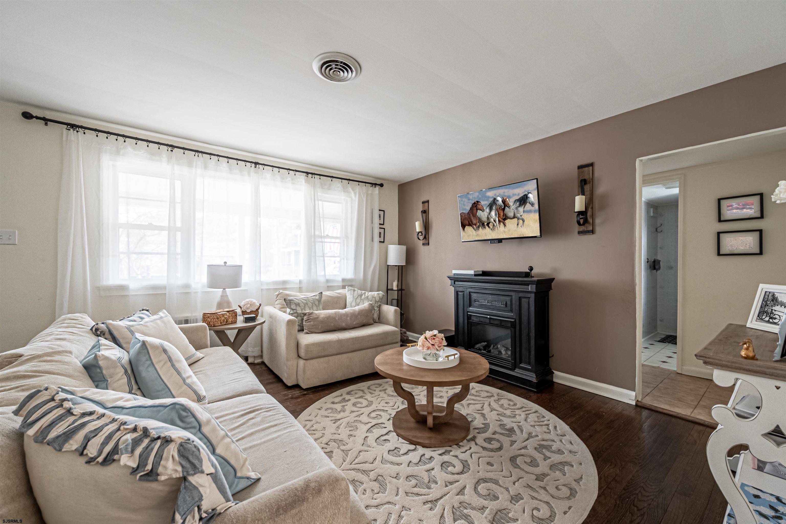219 Huron Ave