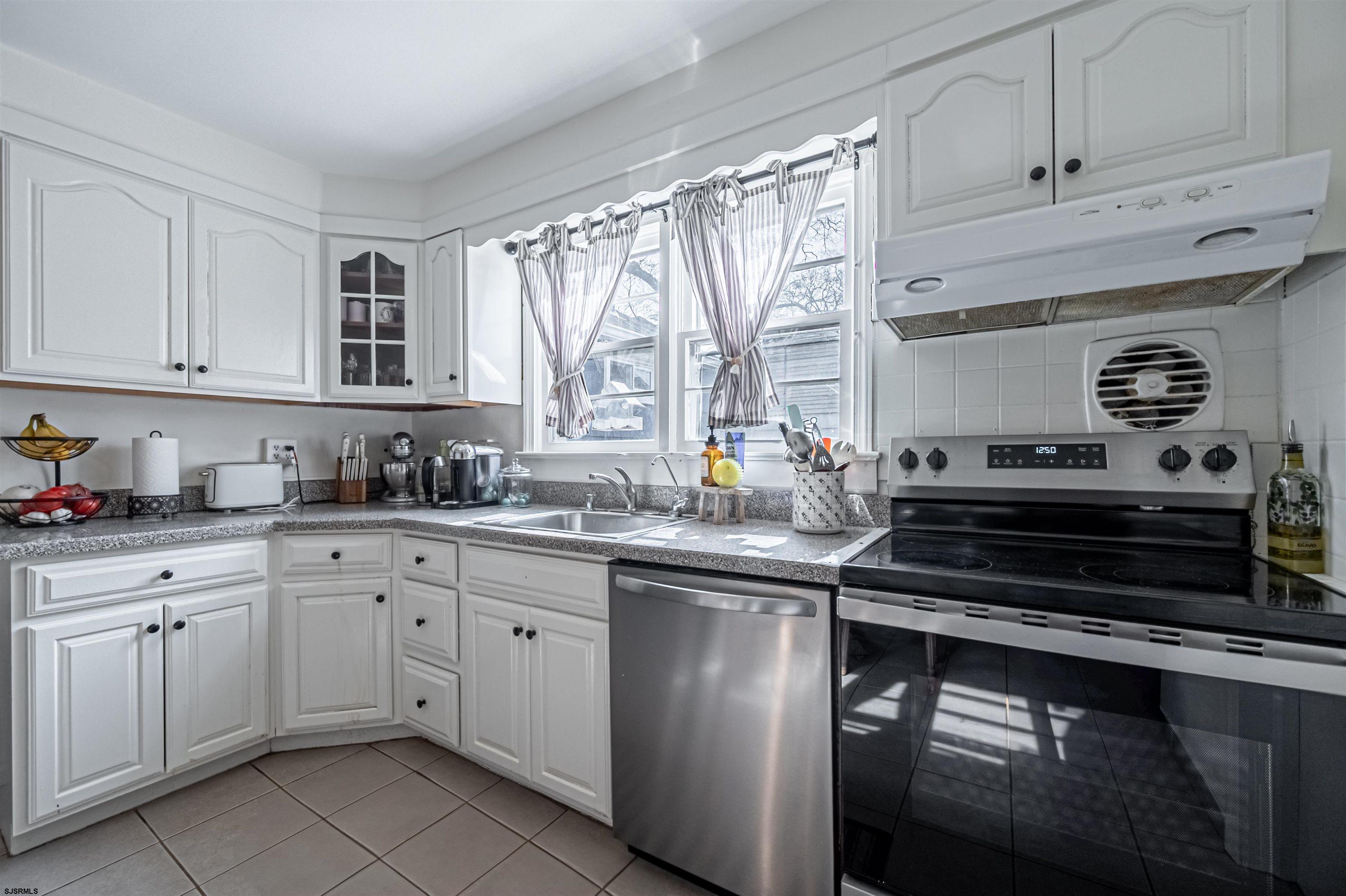 219 Huron Ave