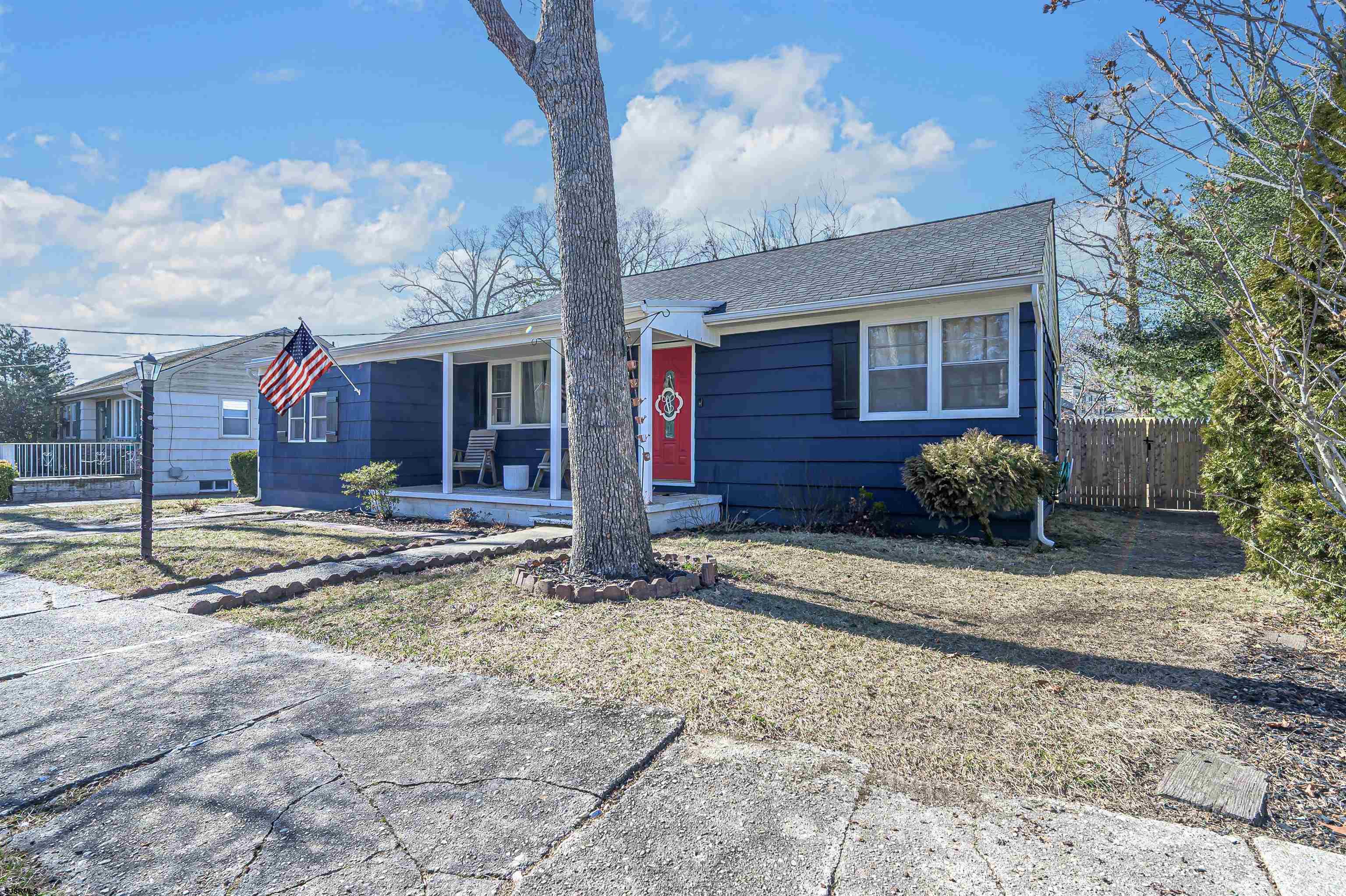 219 Huron Ave