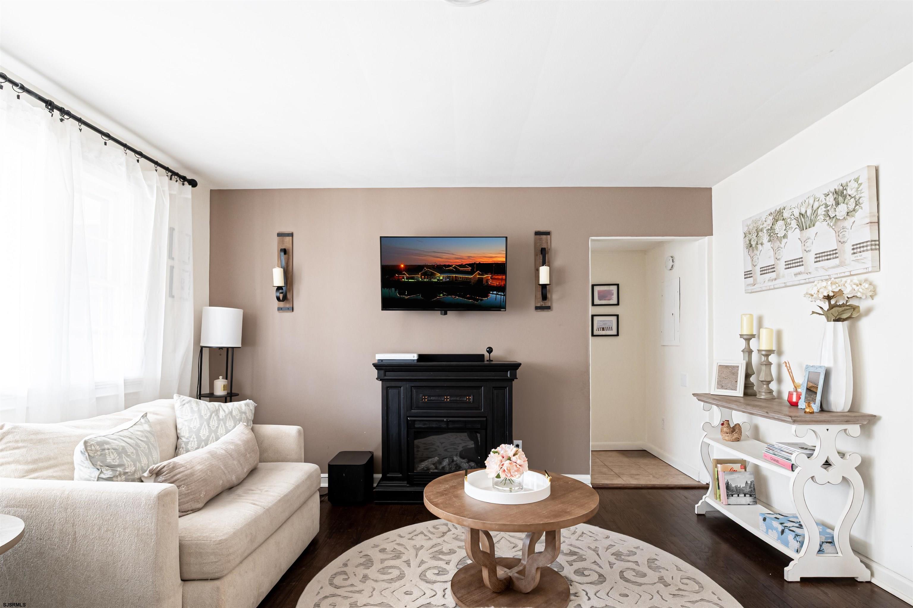 219 Huron Ave