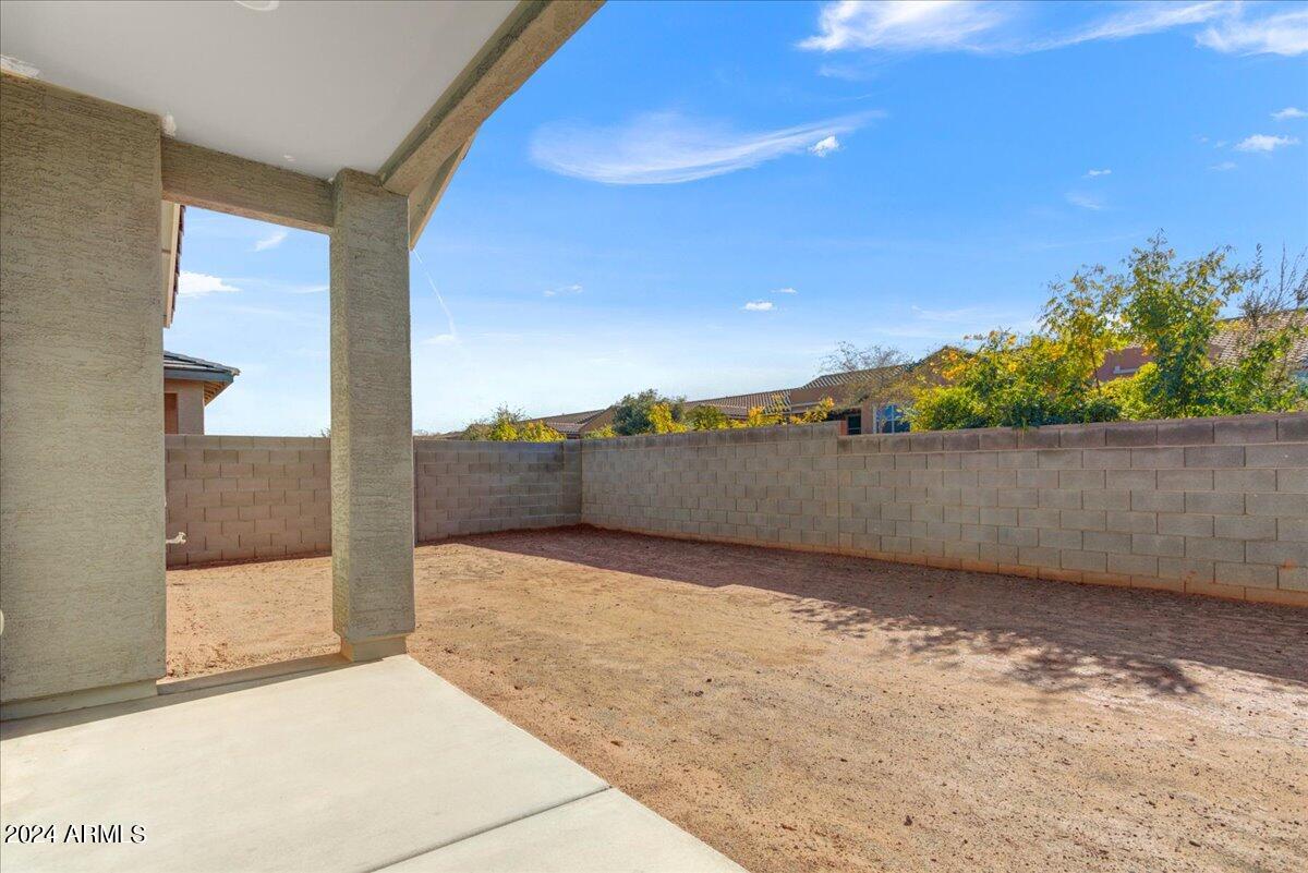 41655 W Cathedral Rock Pass