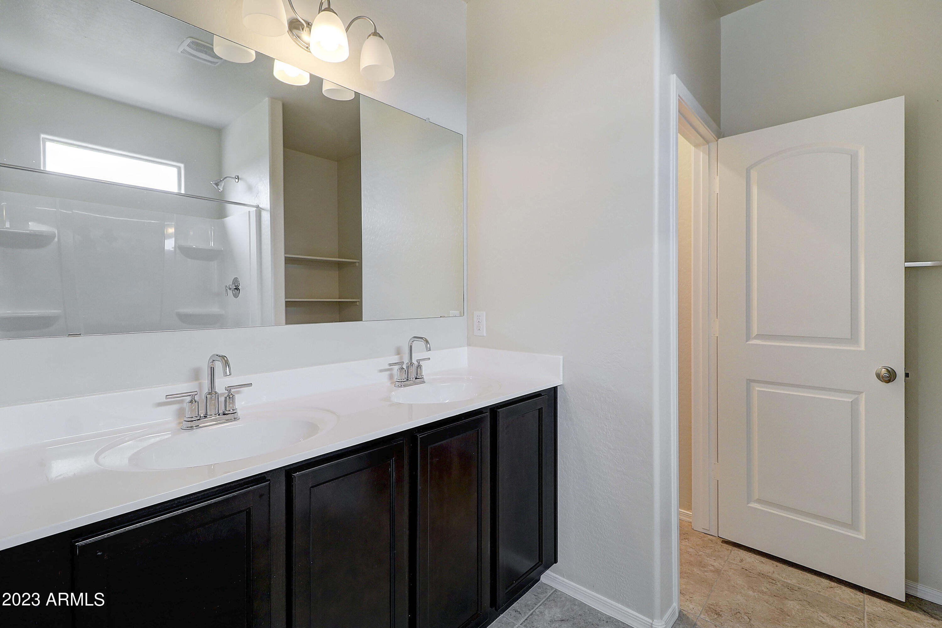 40065 W Sunland Drive