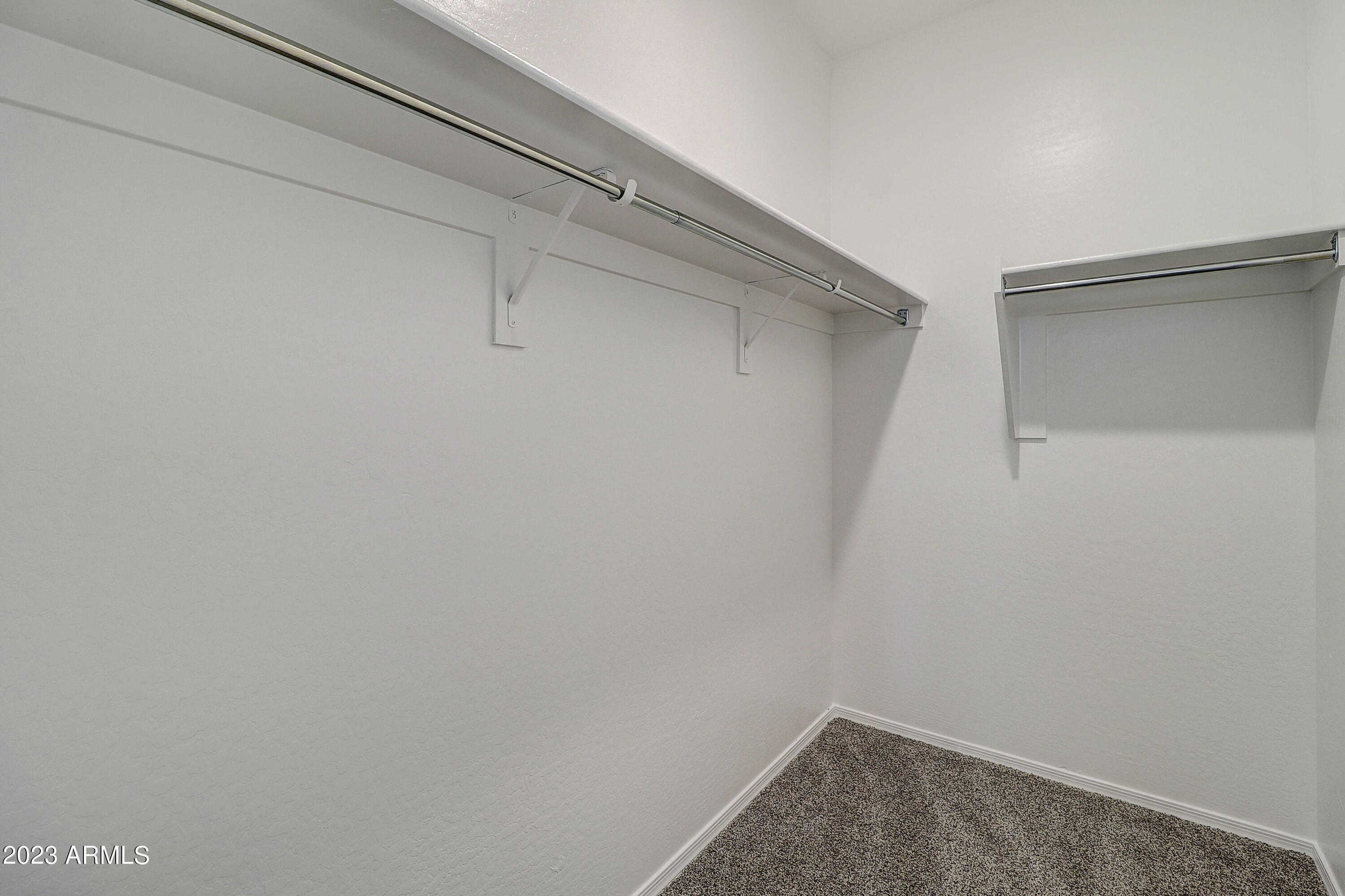 40065 W Sunland Drive