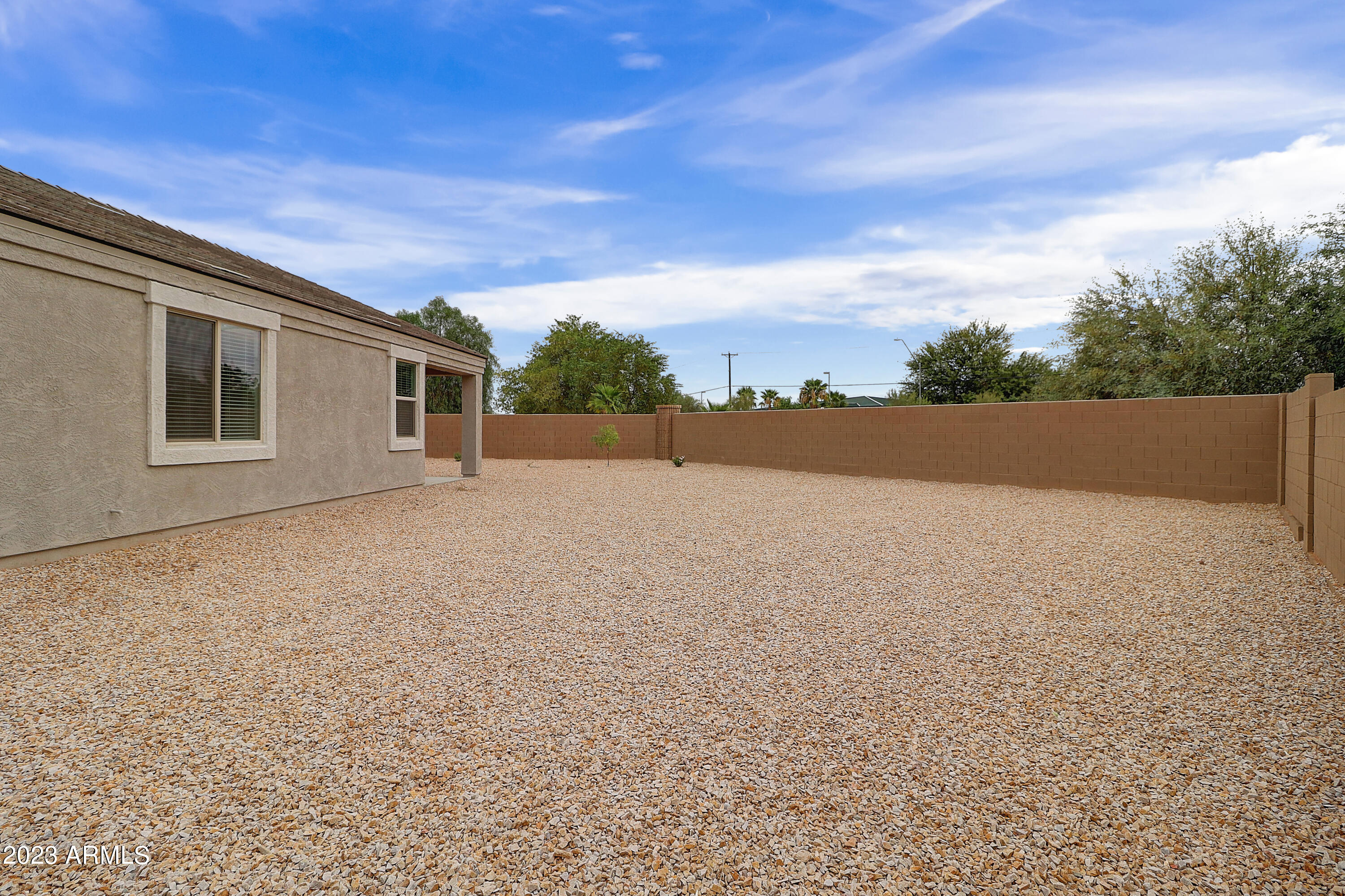 40065 W Sunland Drive