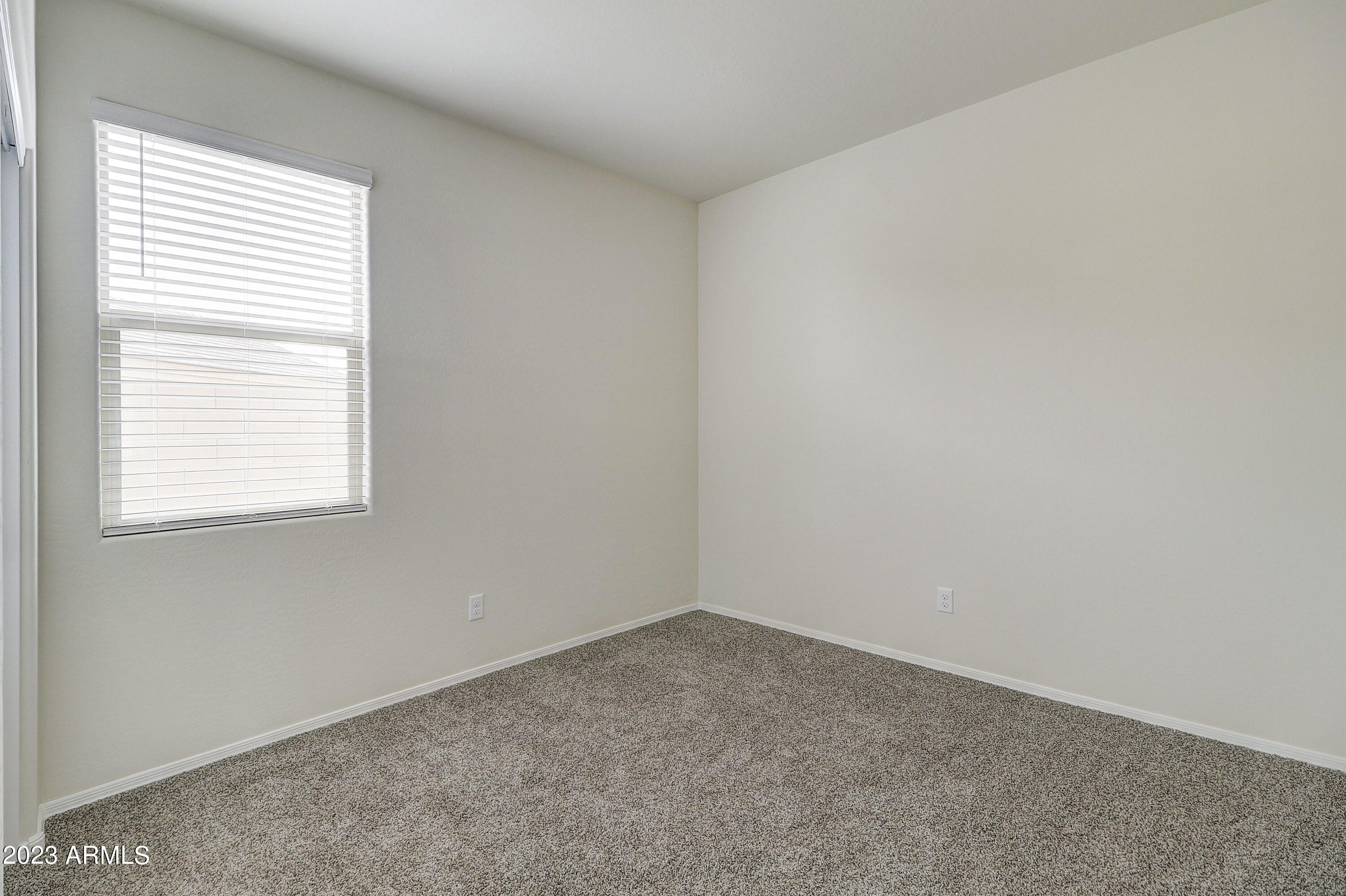 40065 W Sunland Drive