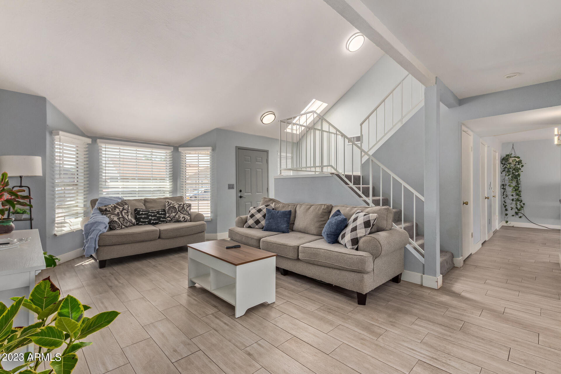 7350 W COOLIDGE Street W