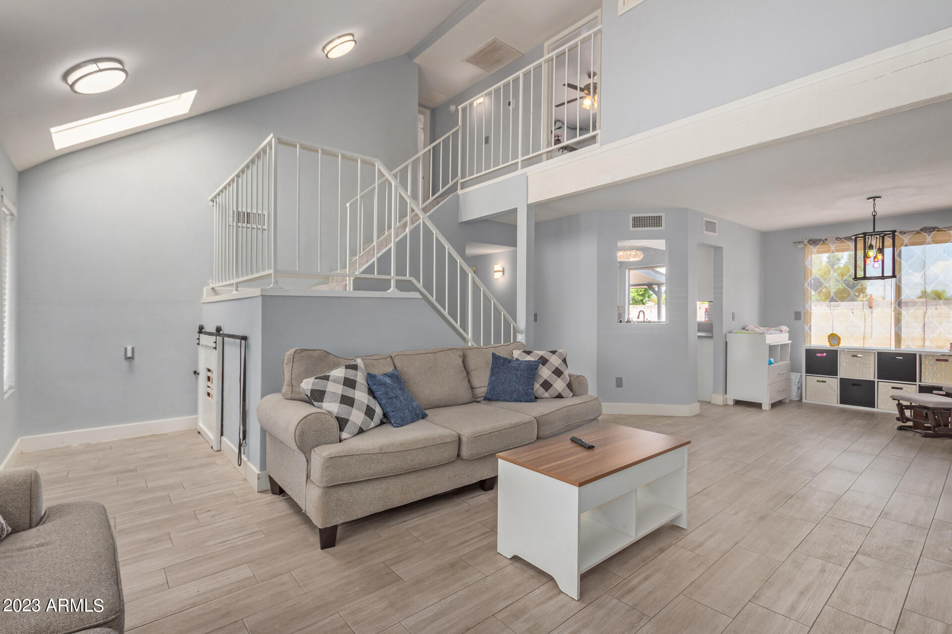 7350 W COOLIDGE Street W