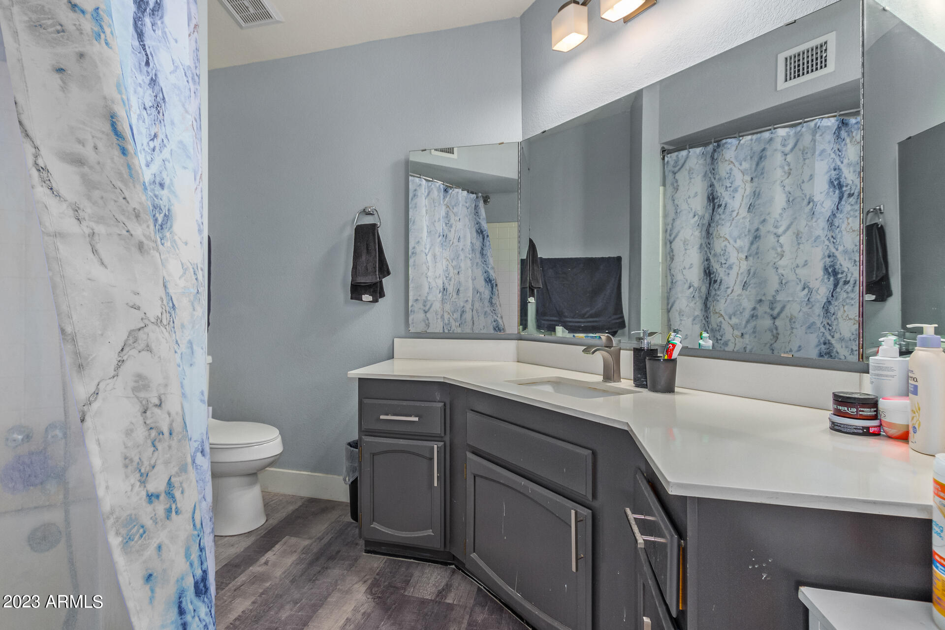 7350 W COOLIDGE Street W