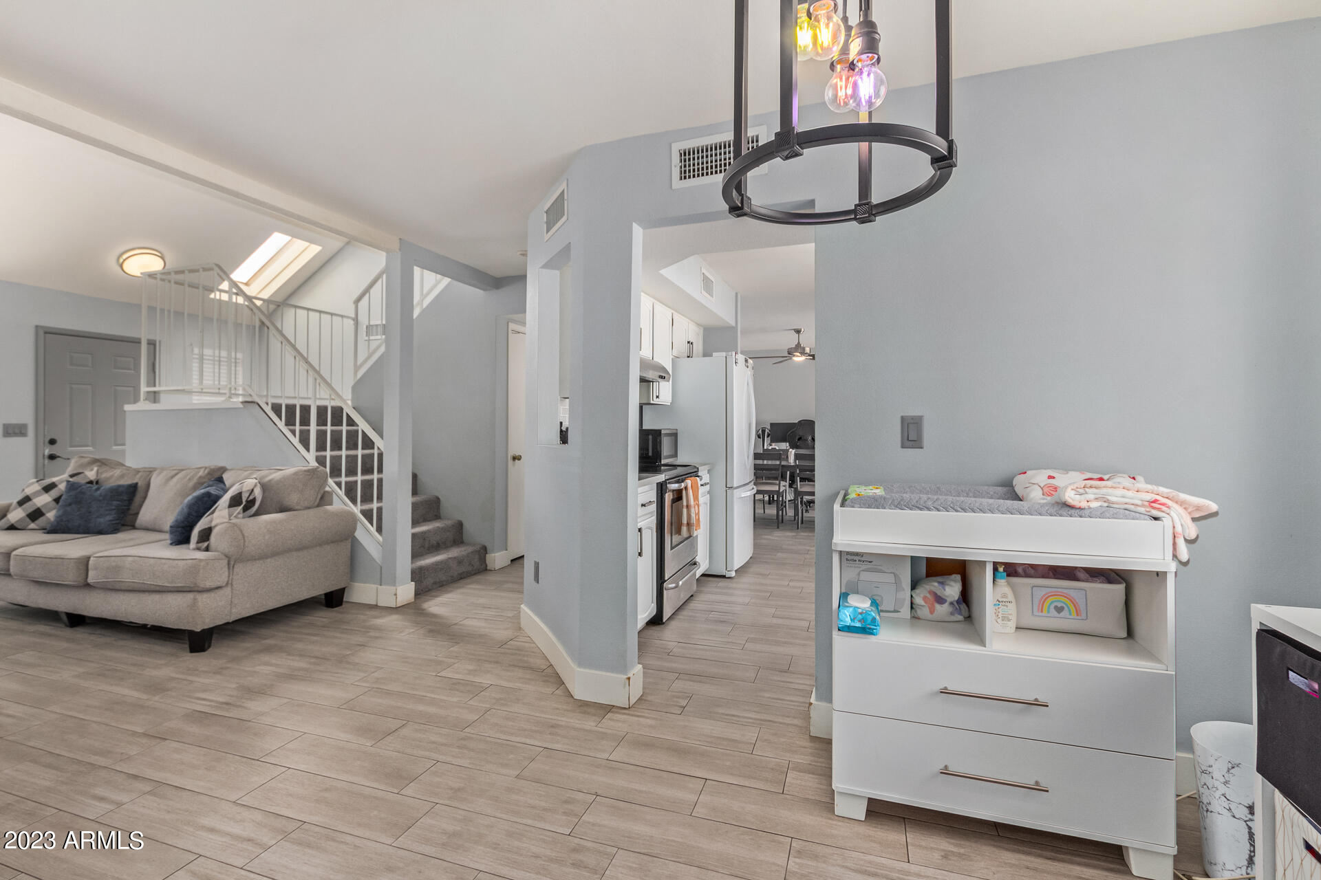 7350 W COOLIDGE Street W