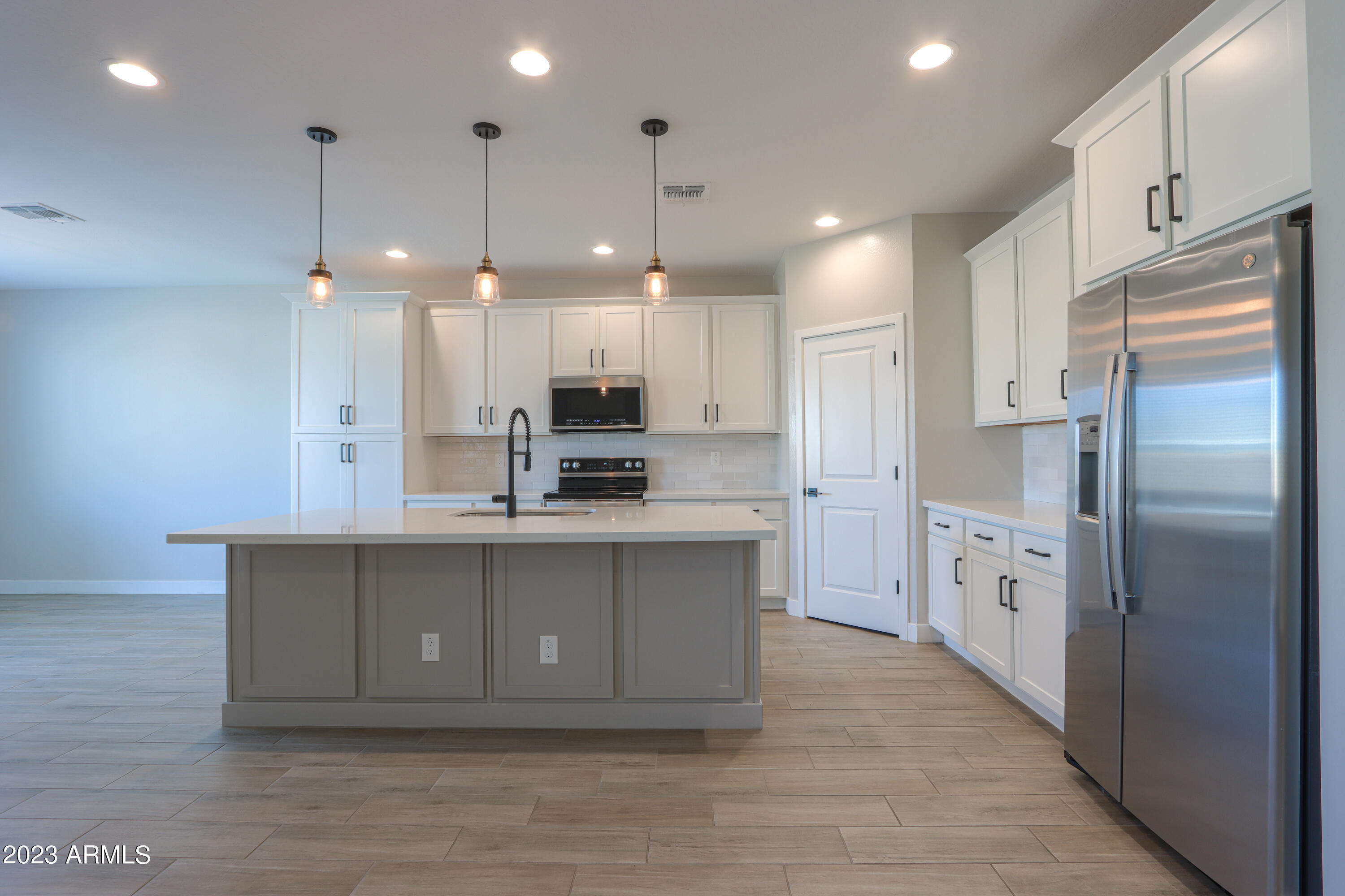 5546 W STARGAZER Place