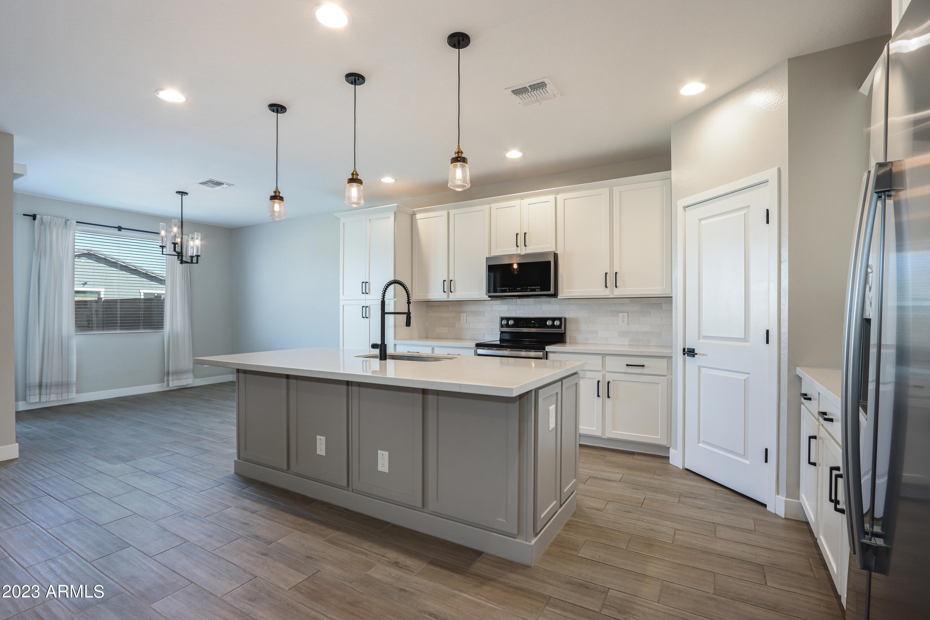 5546 W STARGAZER Place