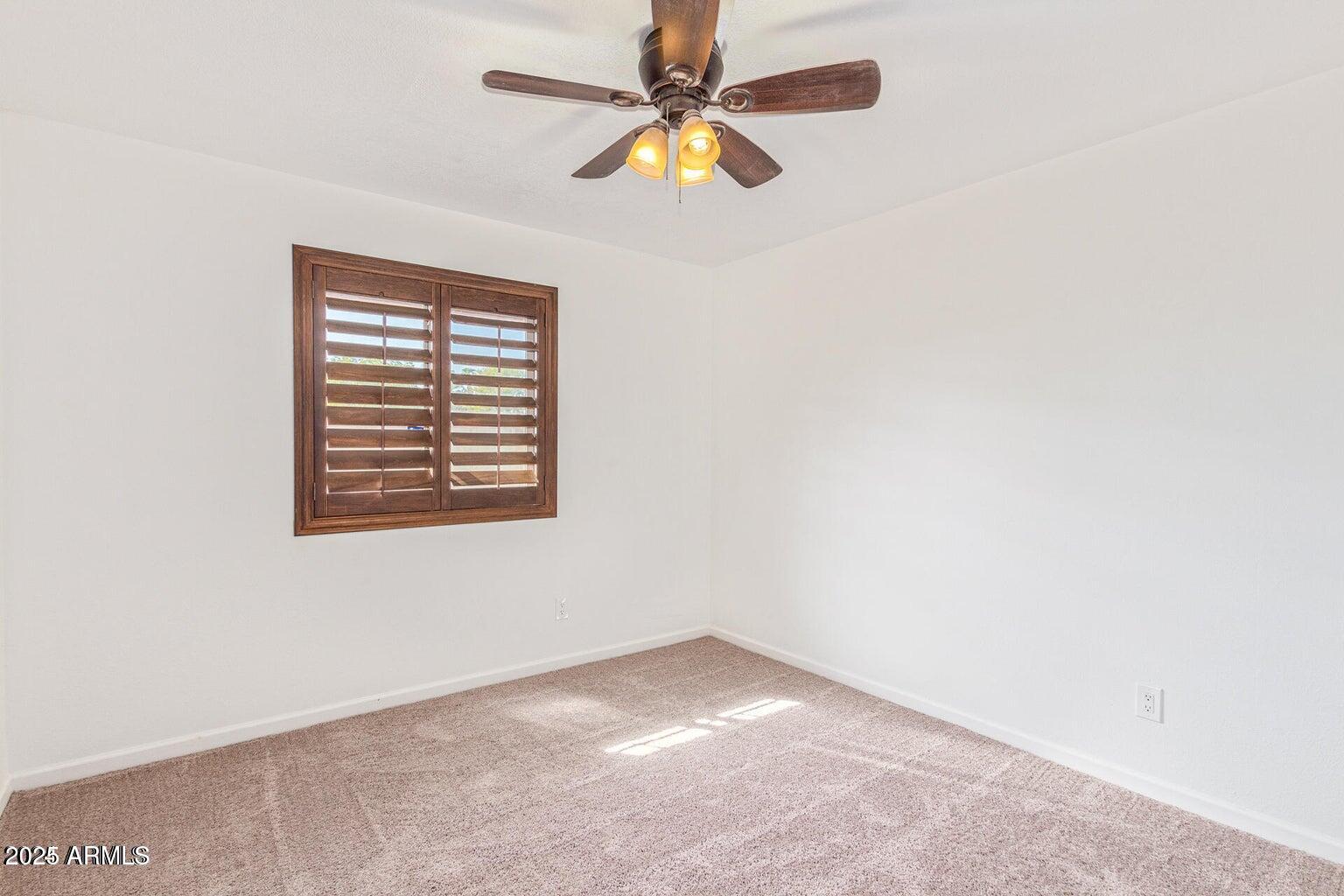 1316 N SPRING Circle