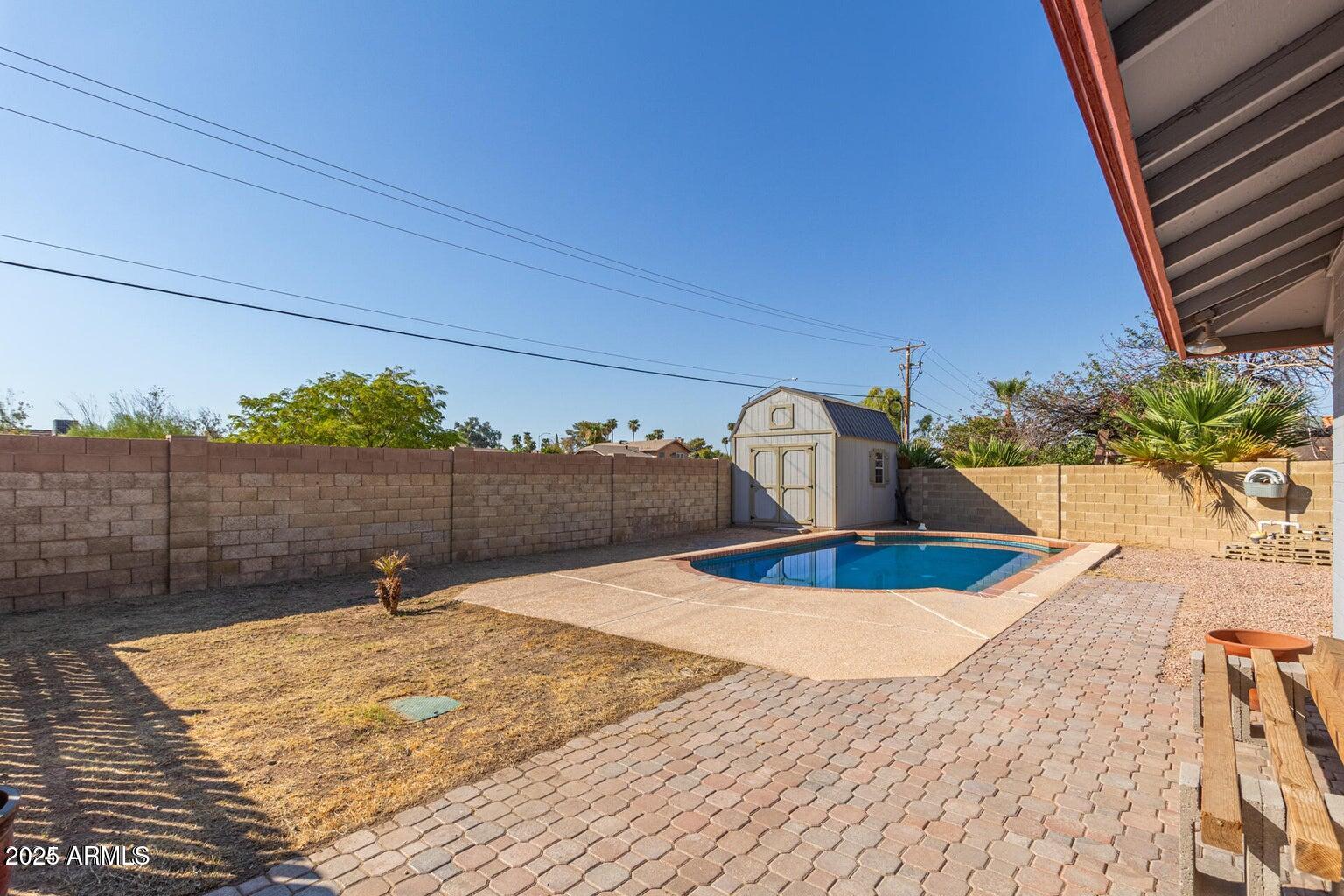 1316 N SPRING Circle