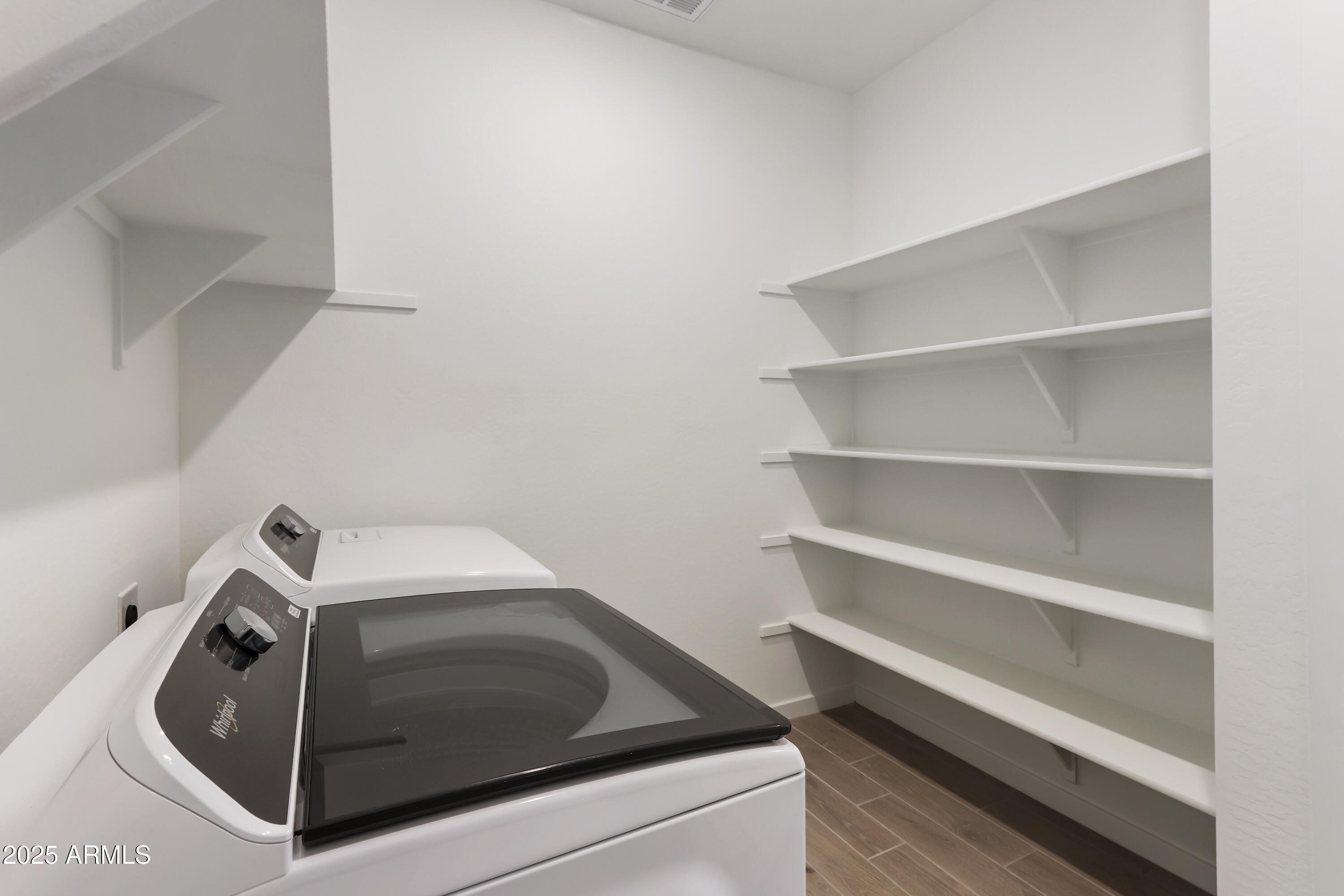 327 S SAN GREGORIO Lane