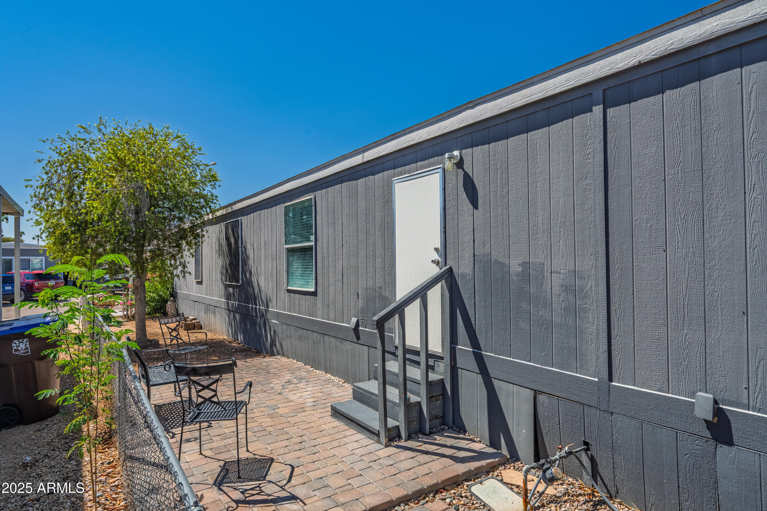 1650 S Arizona Avenue, 80