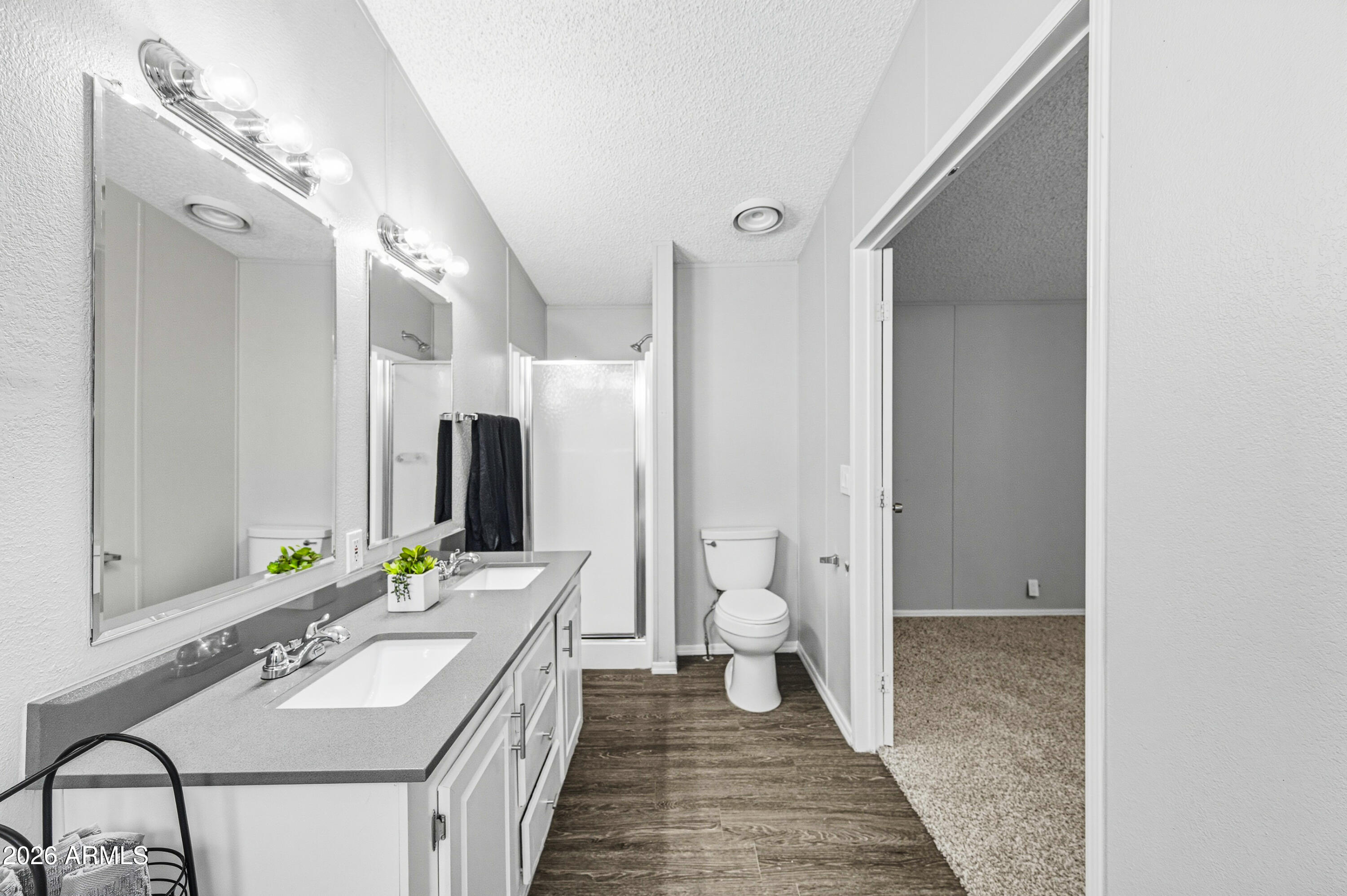 1650 S Arizona Avenue 80