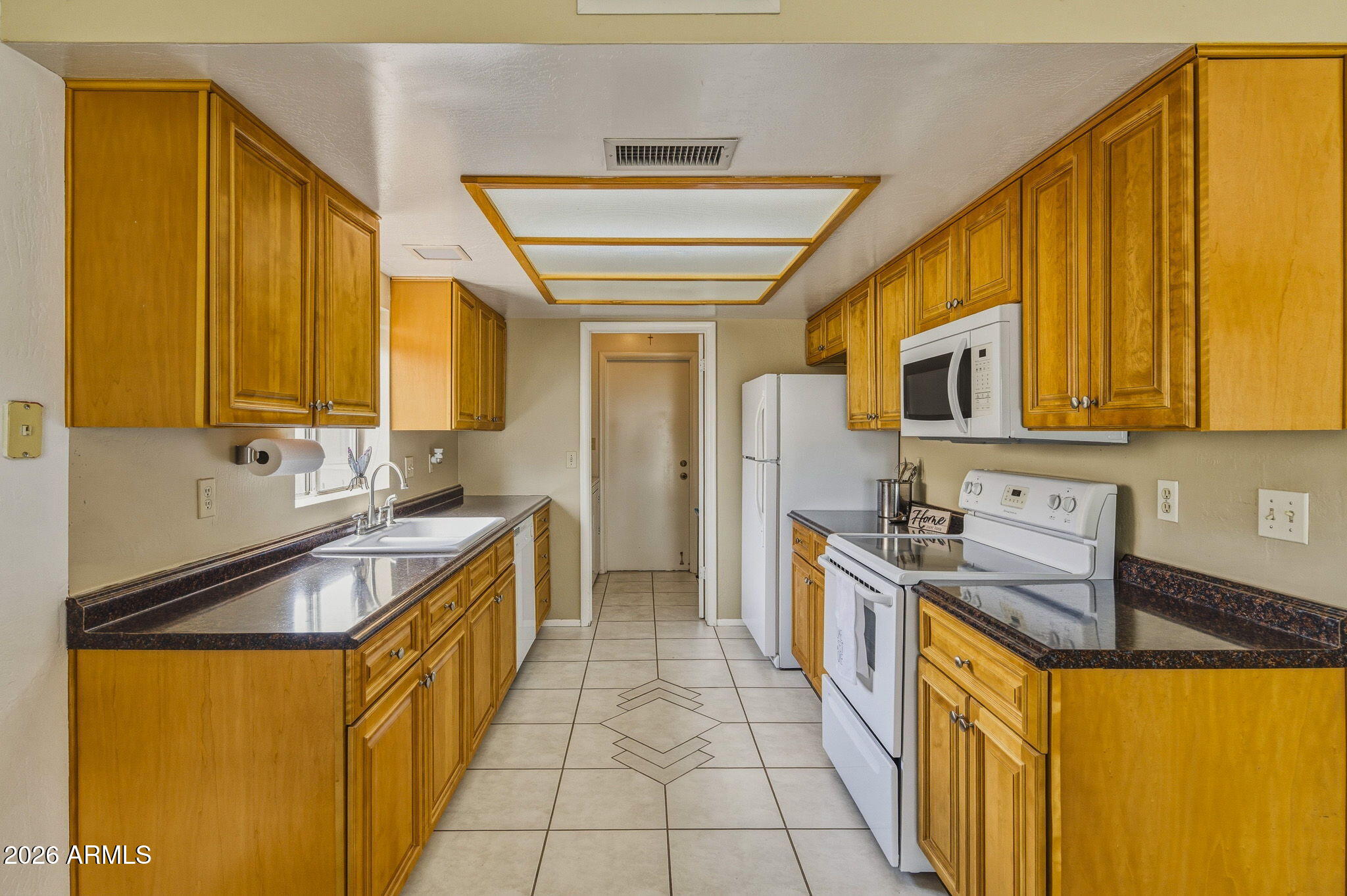 5625 W SUNNYSIDE Drive