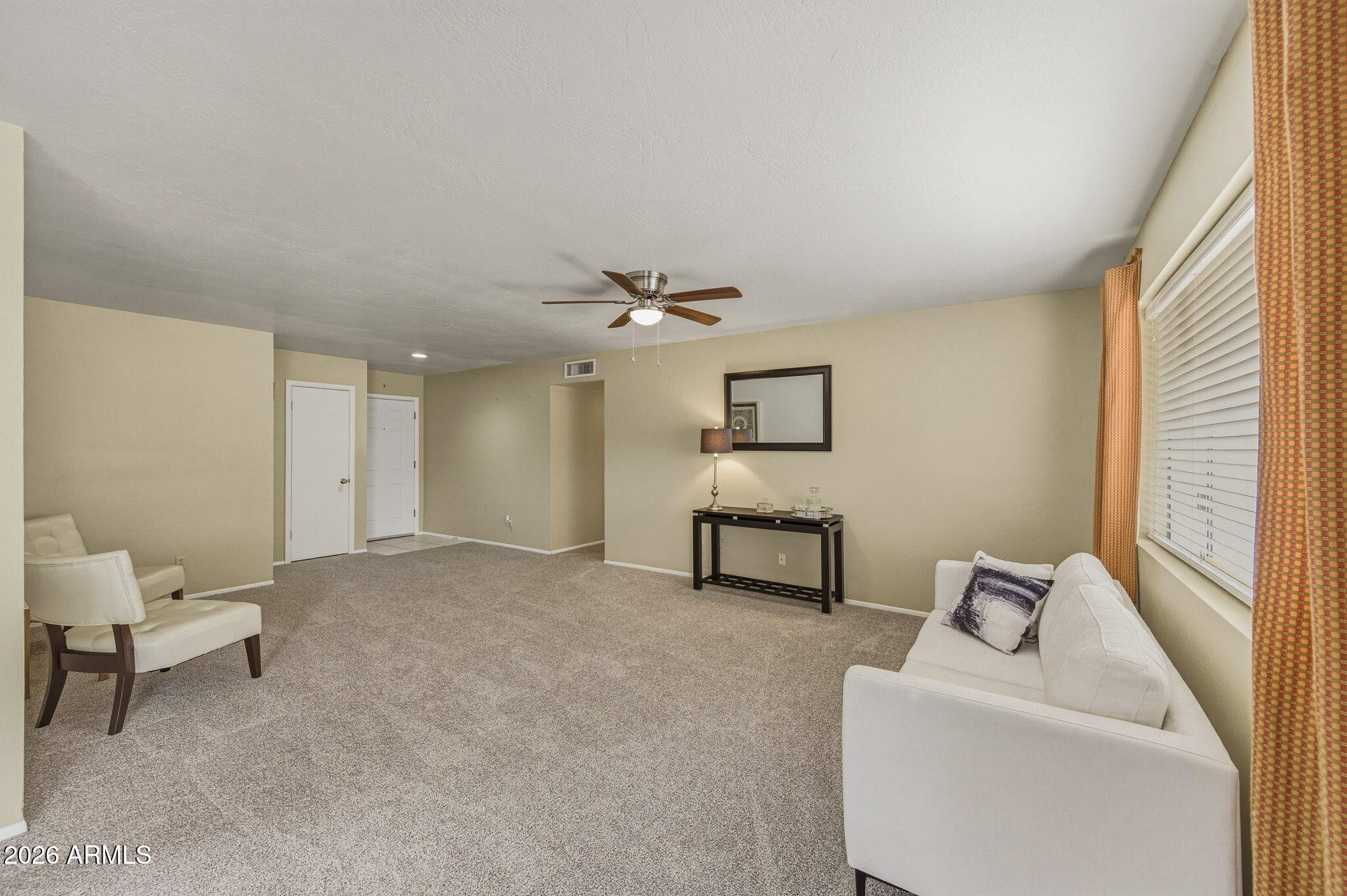 5625 W SUNNYSIDE Drive