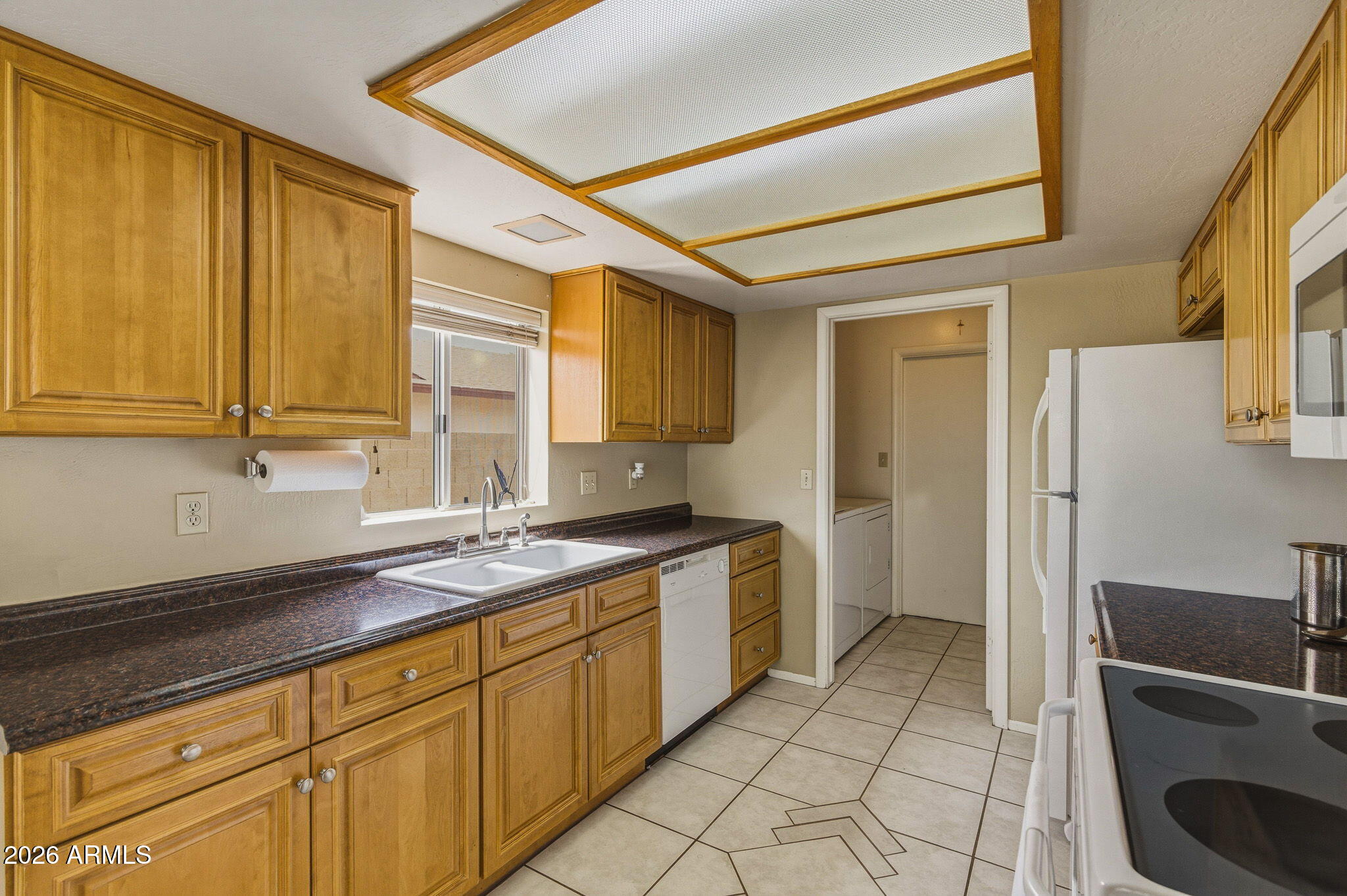 5625 W SUNNYSIDE Drive