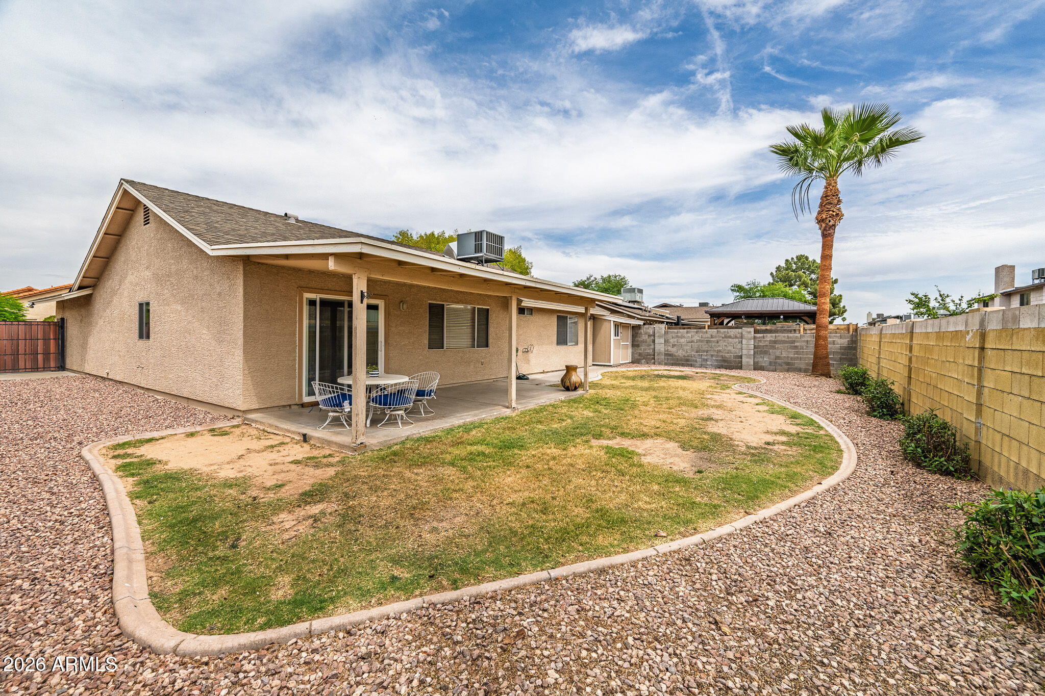 5625 W SUNNYSIDE Drive