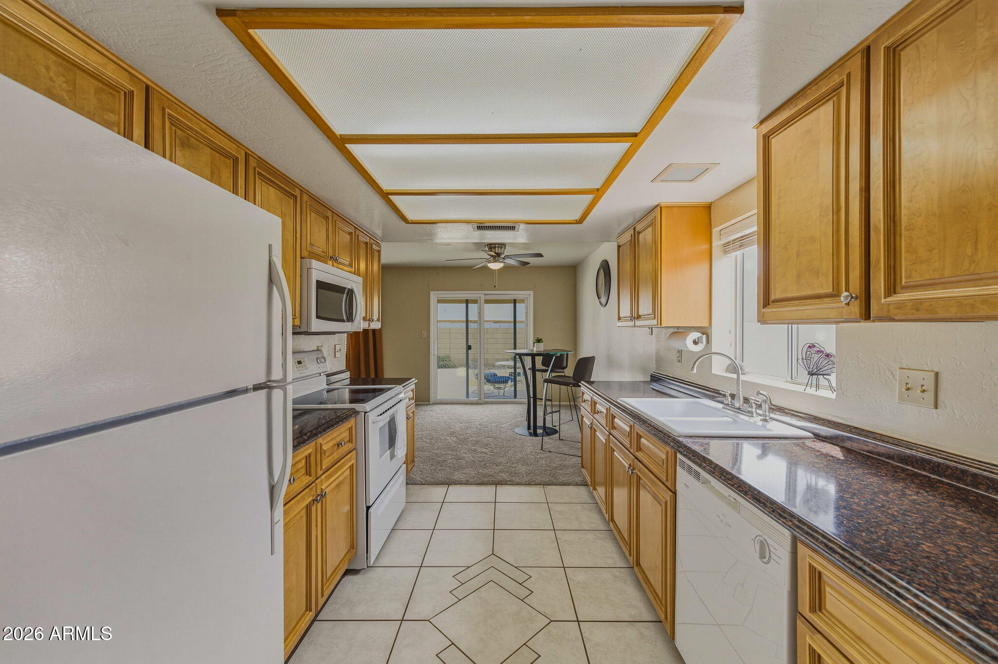 5625 W SUNNYSIDE Drive