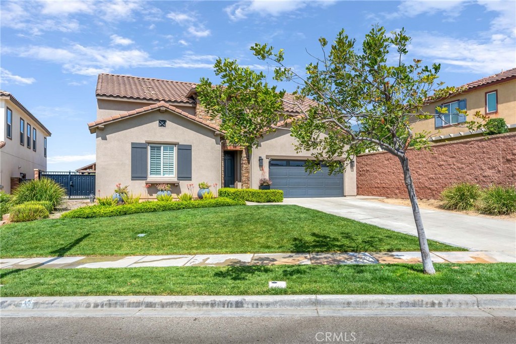 4886 Cloudcrest Way