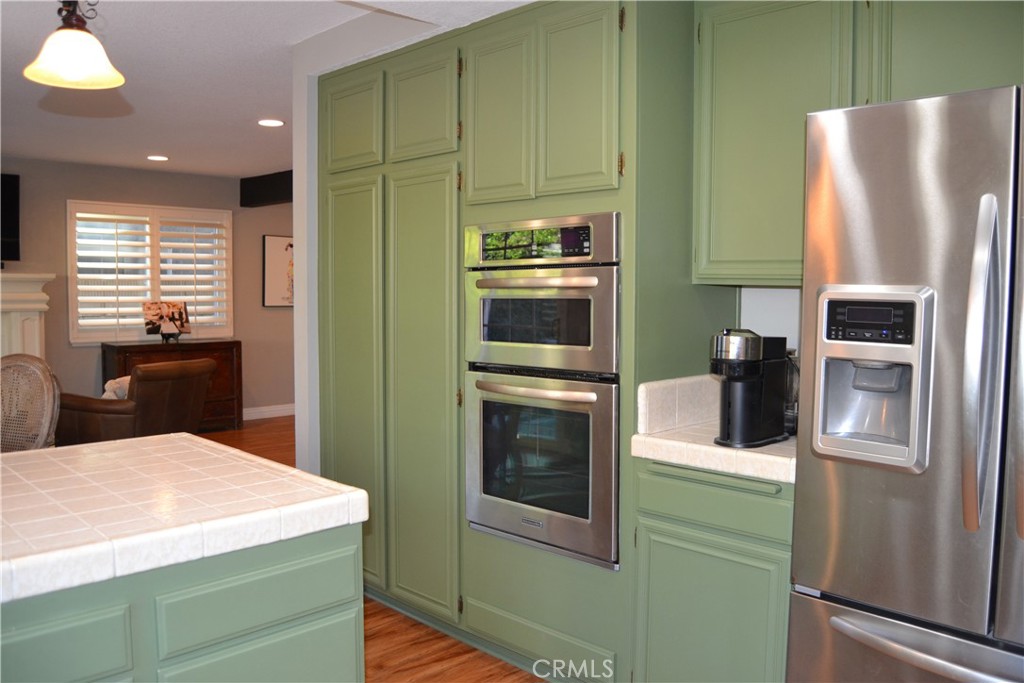 24331 Peacock Street