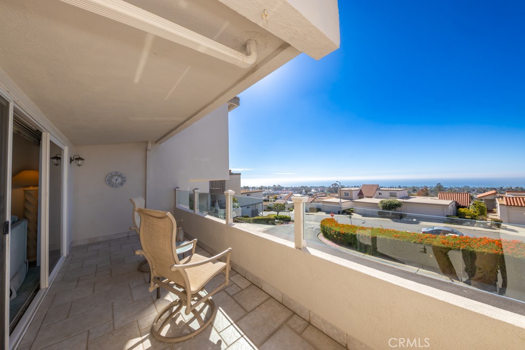 806 Calle Pluma