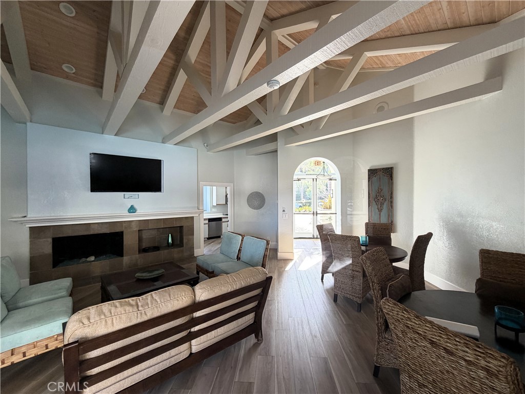 30902 Clubhouse 25H