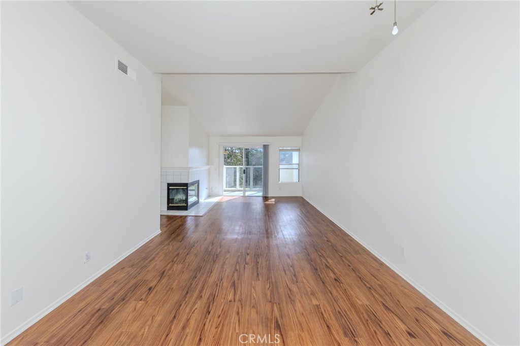 30902 Clubhouse 25H