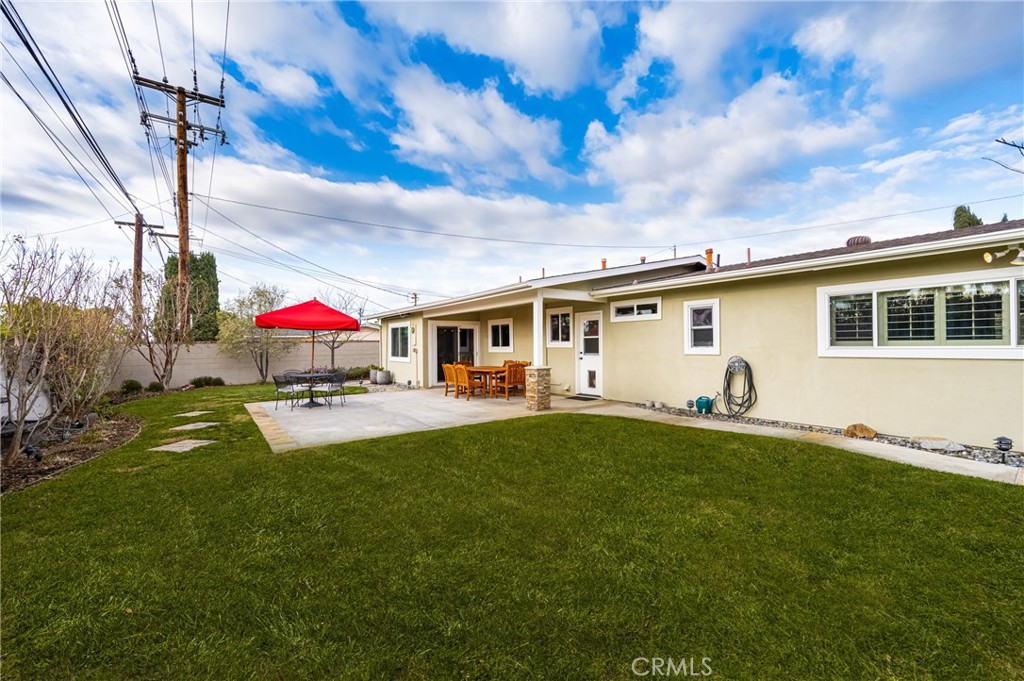 1672 Tiffany Place