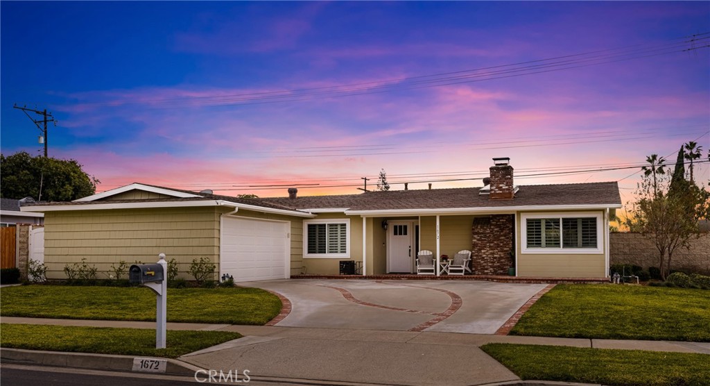 1672 Tiffany Place