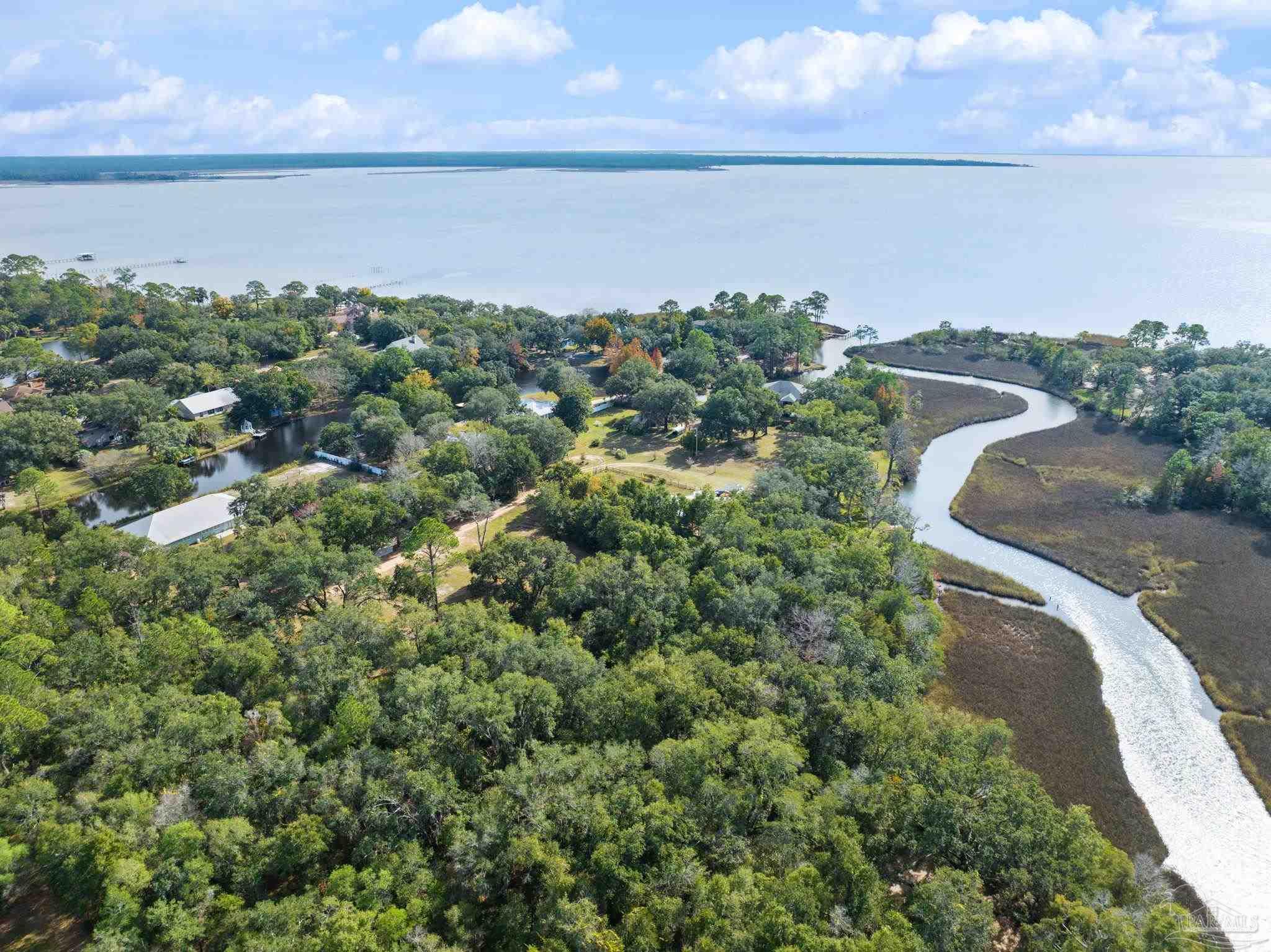 Lots 401 & 105 Oakview Dr