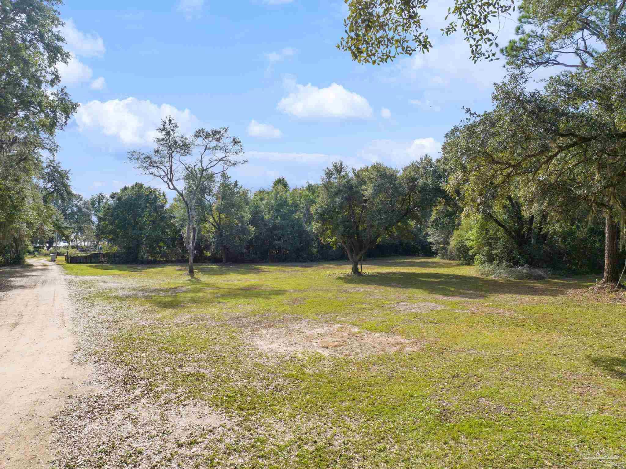 Lots 401 & 105 Oakview Dr