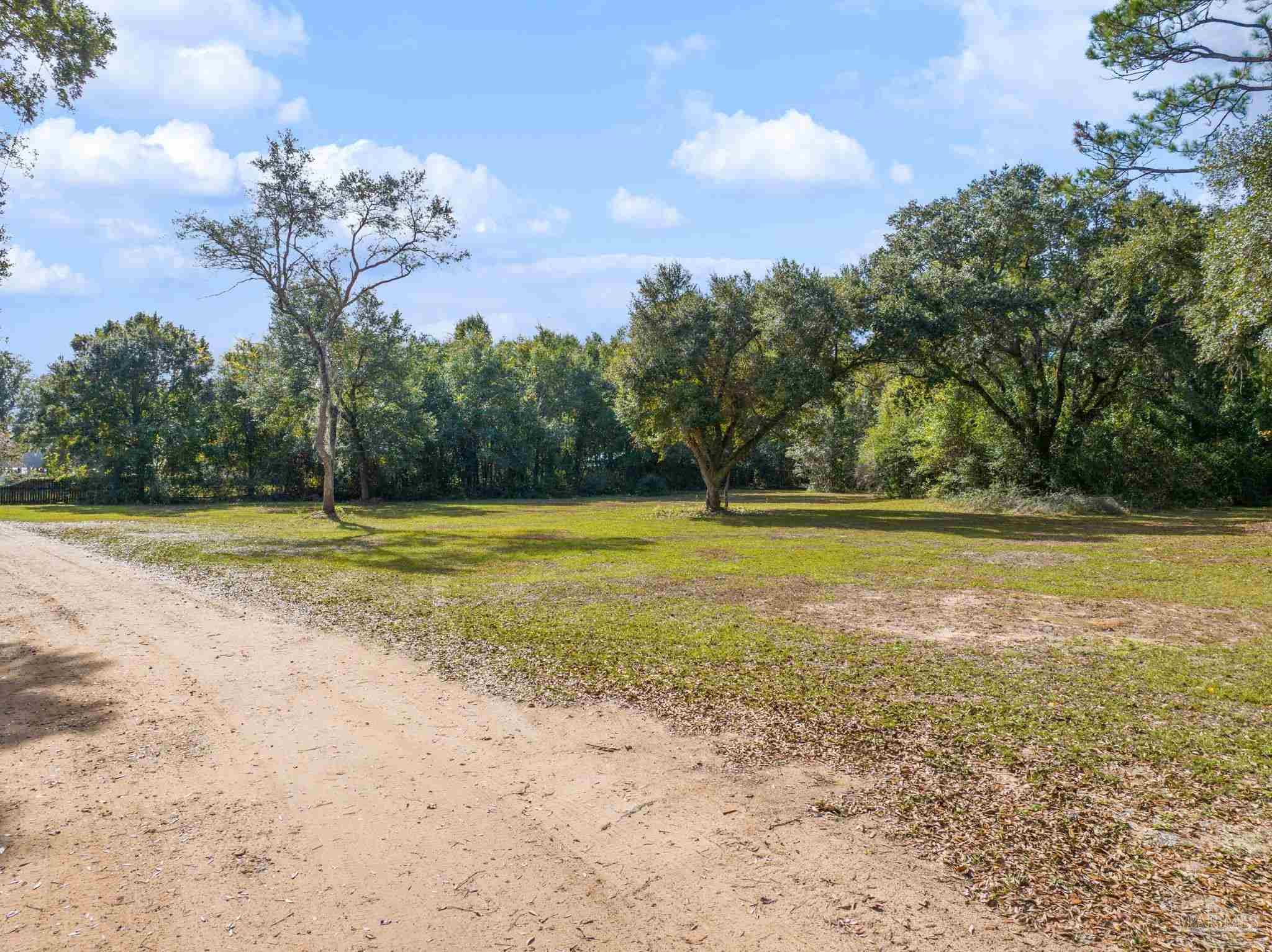 Lots 401 & 105 Oakview Dr