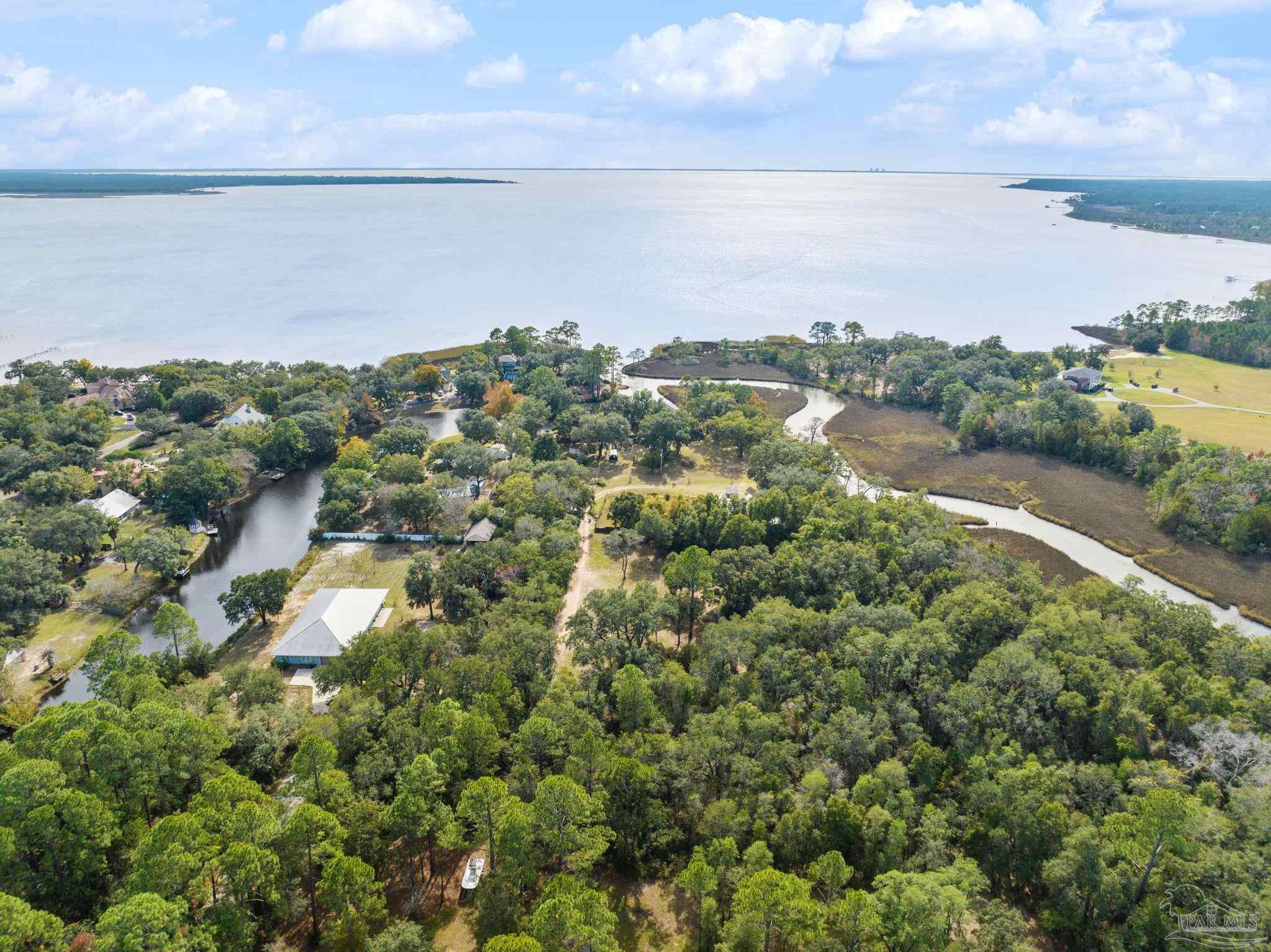 Lots 401 & 105 Oakview Dr