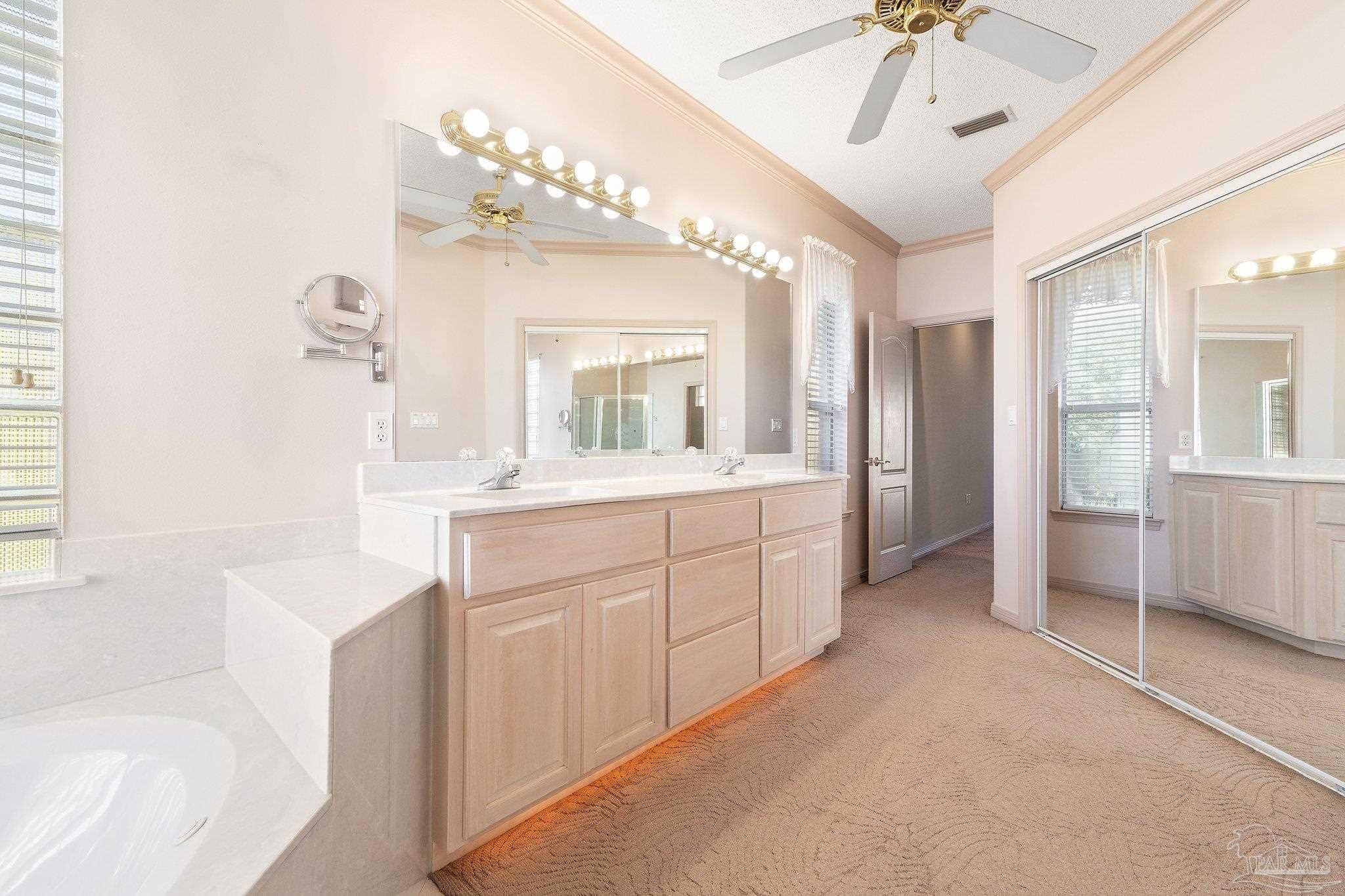 3638 Sawmill Cir