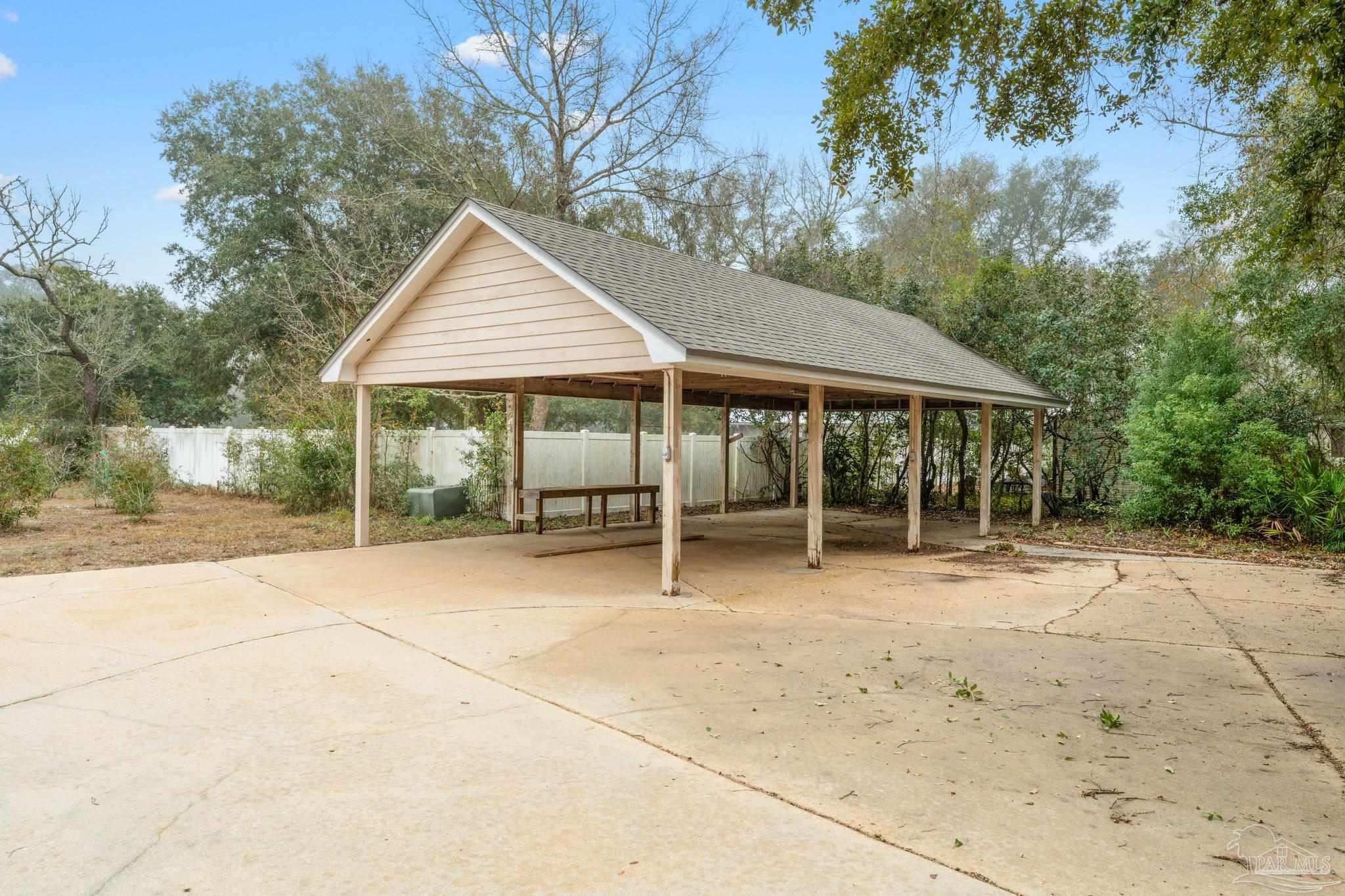 3140 Oakview Dr
