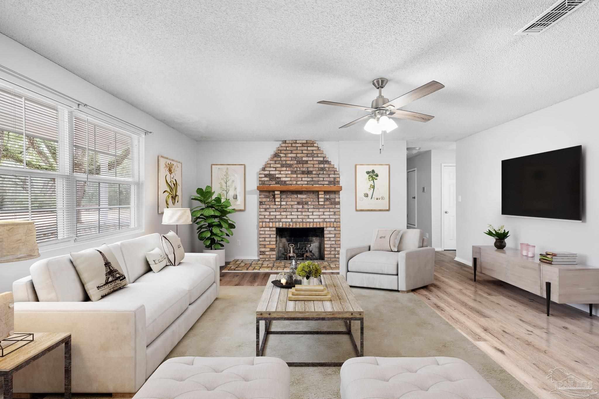 3140 Oakview Dr