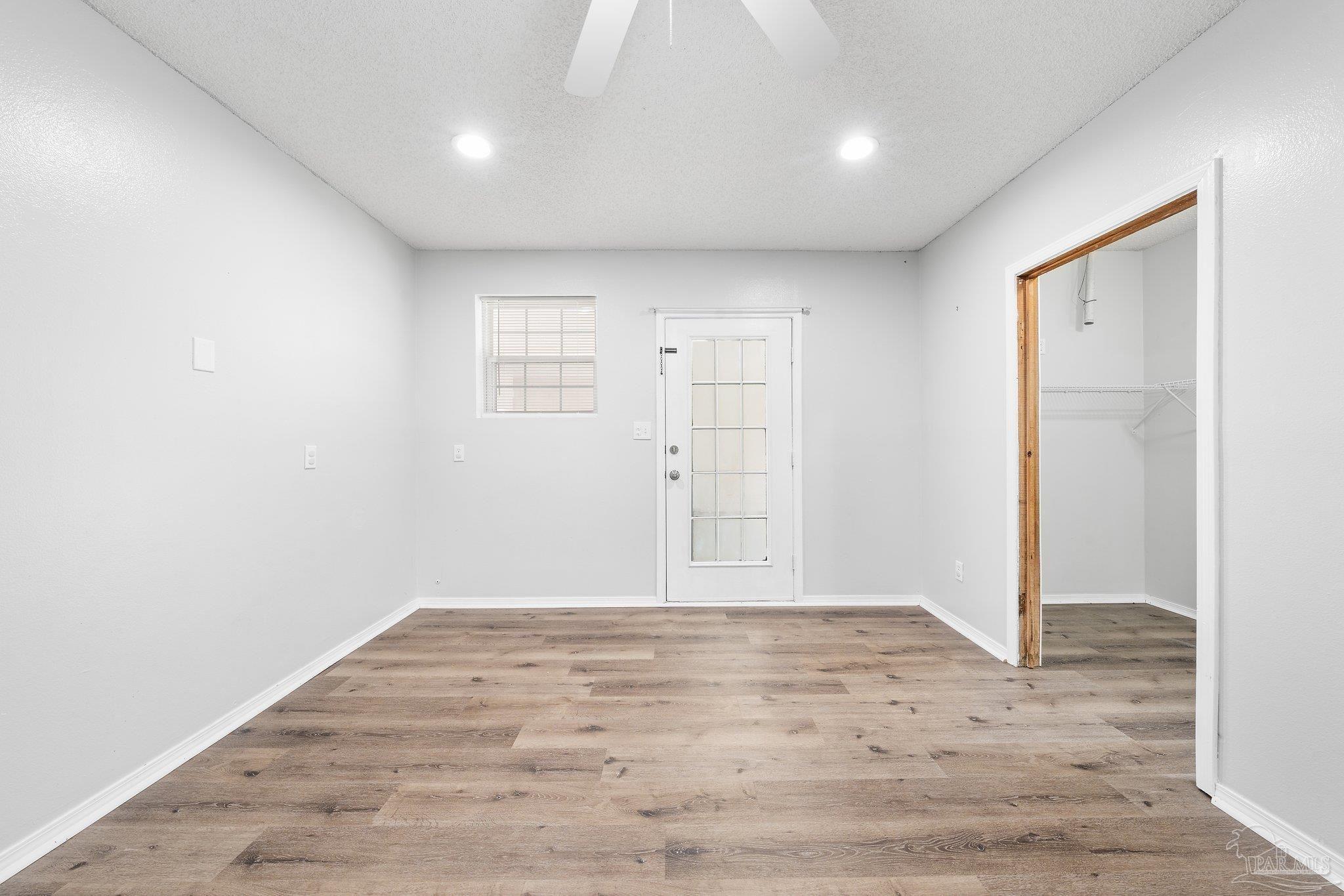 3140 Oakview Dr