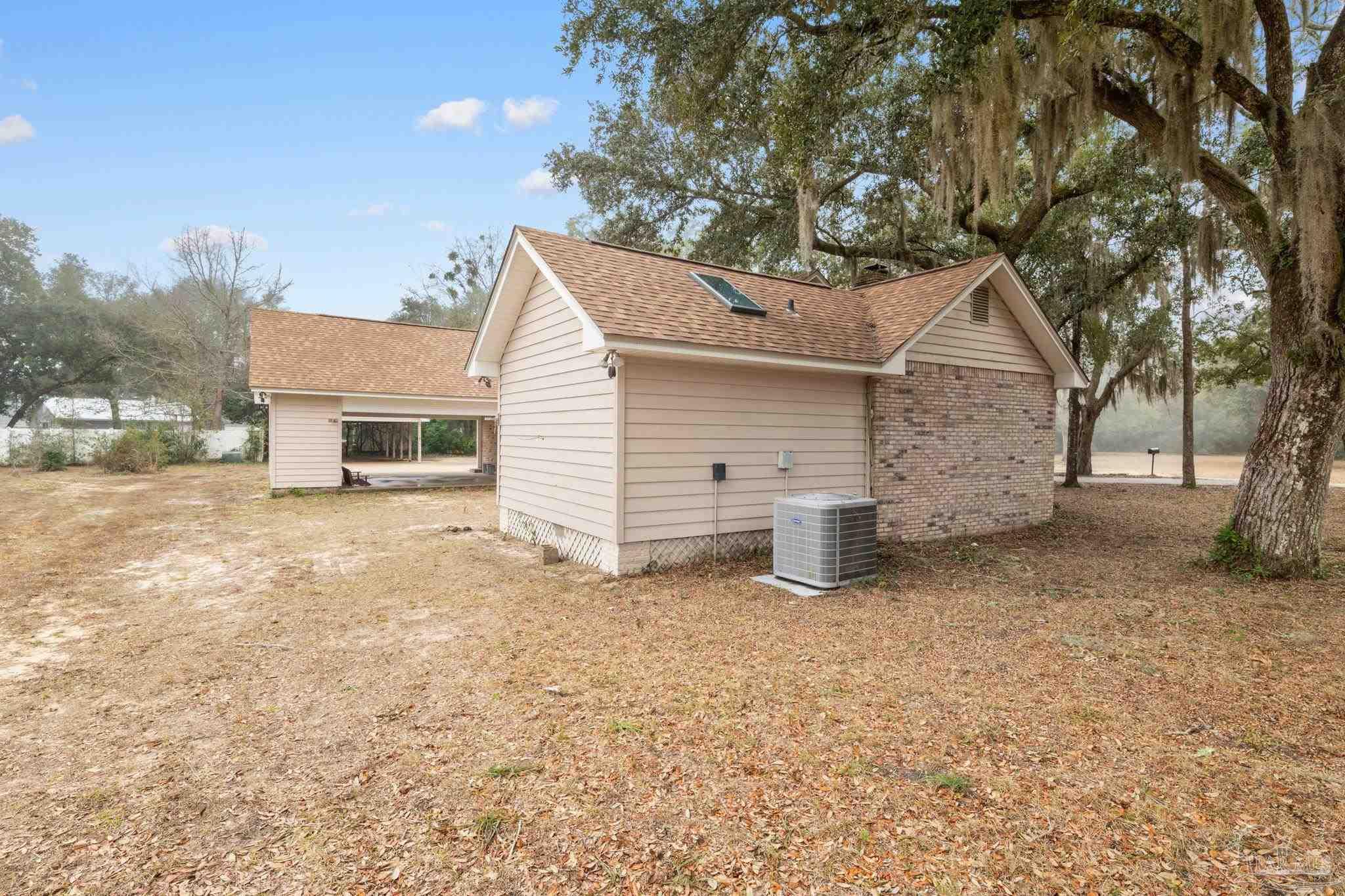 3140 Oakview Dr